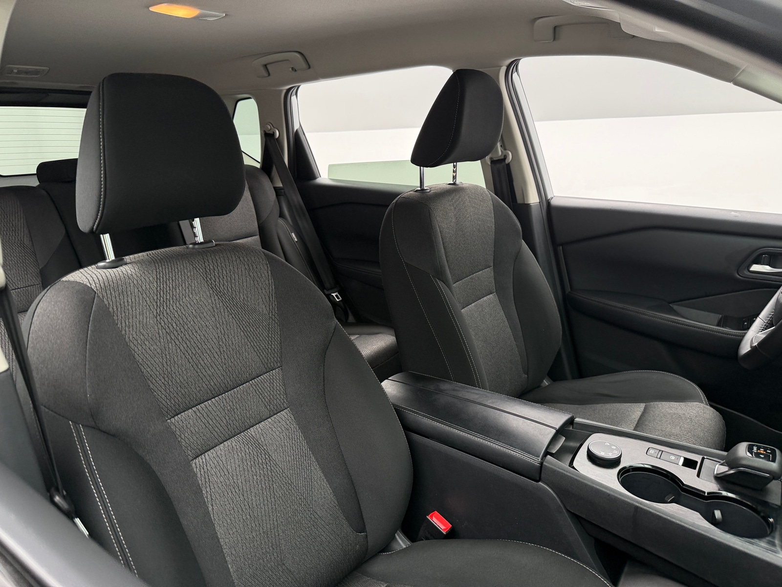 Thumbnail: 2025 Nissan Rogue - 2