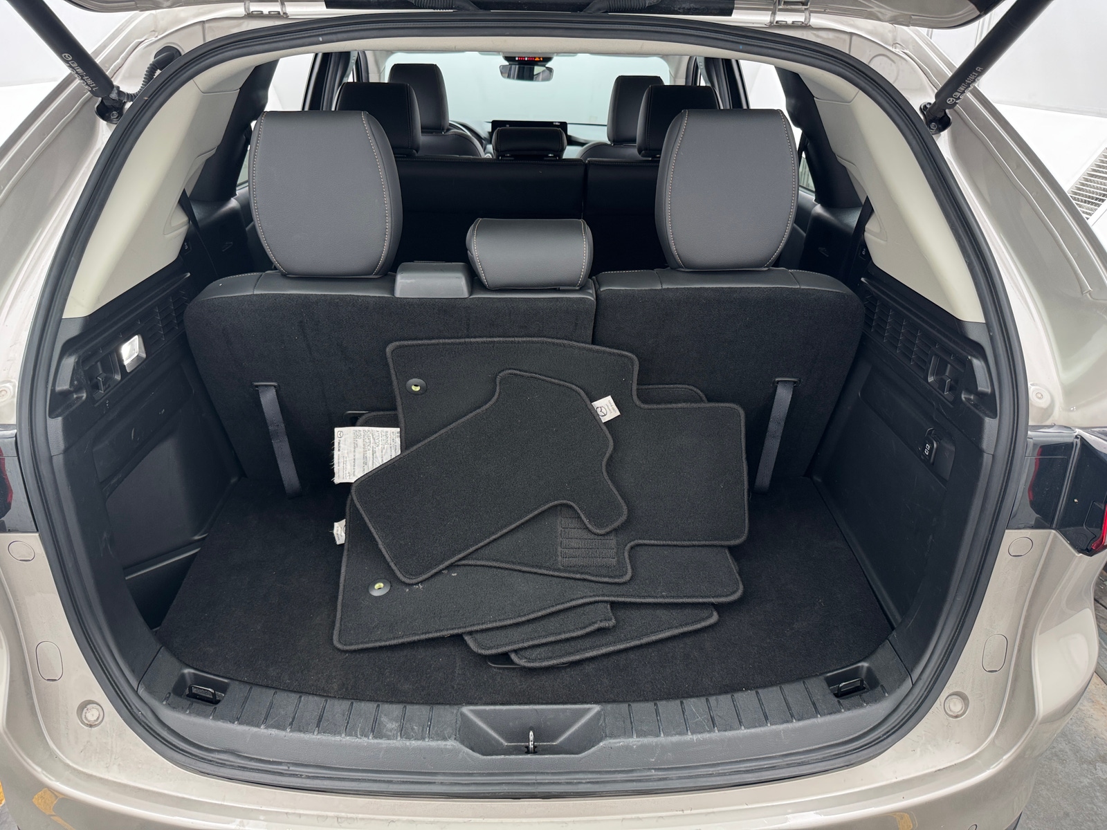 Thumbnail: 2025 Mazda CX-90 - 6