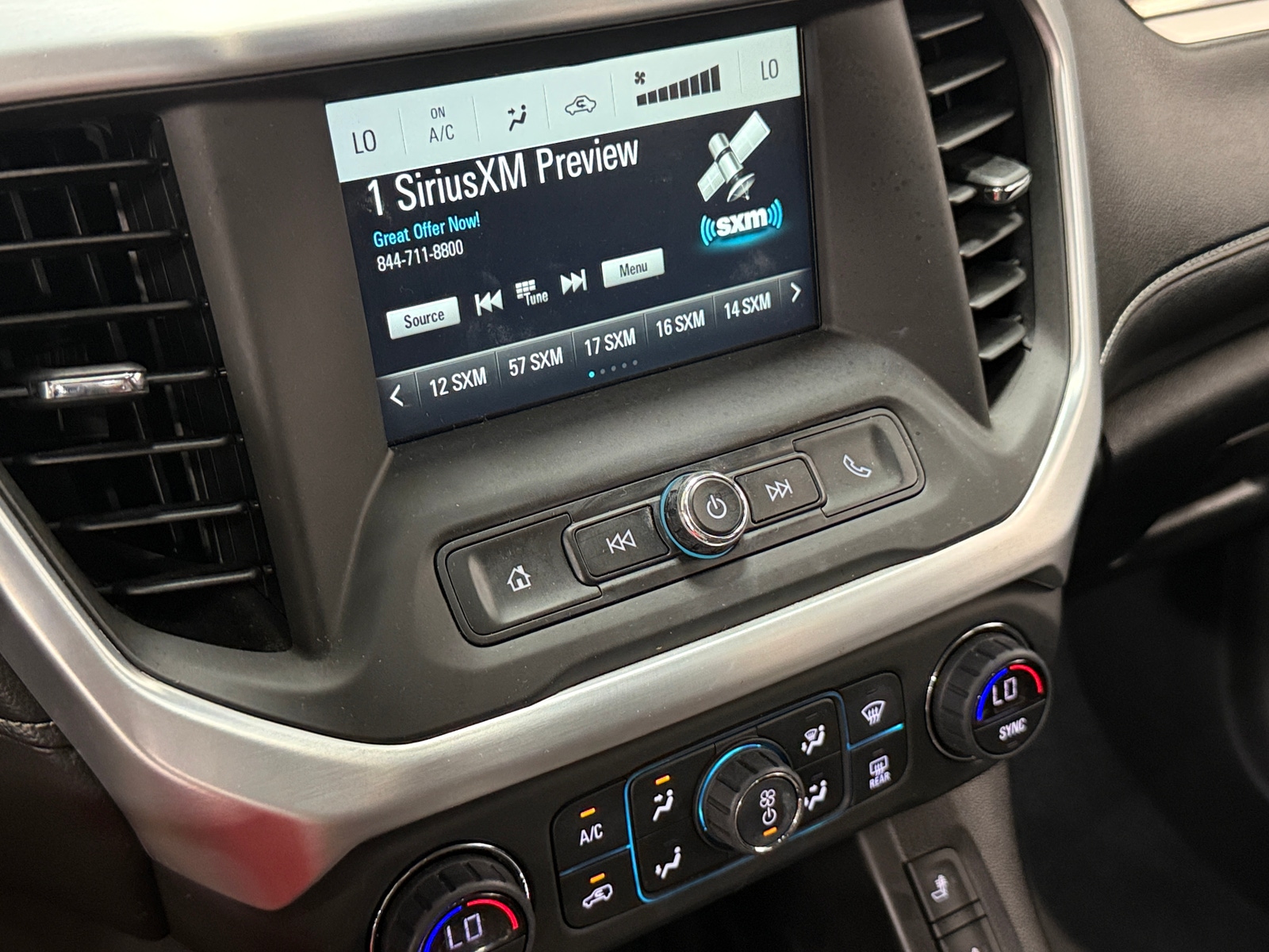 Thumbnail: 2017 GMC Acadia - 4