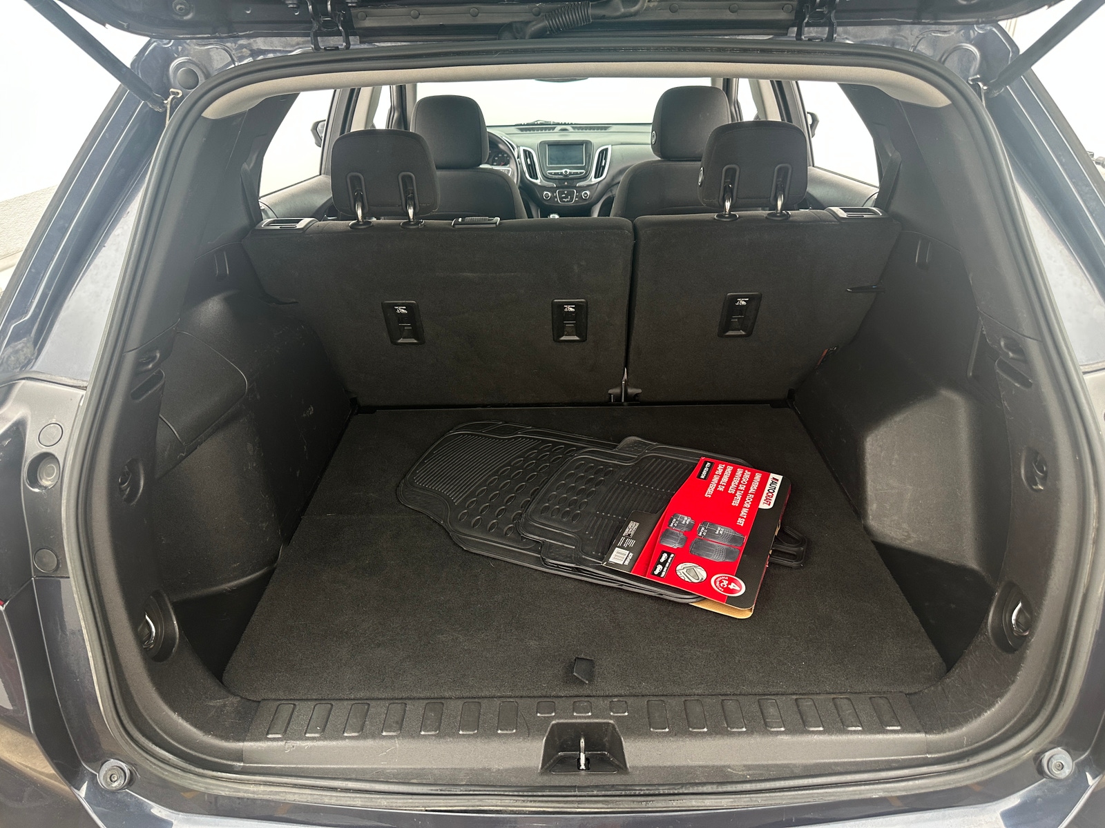 Thumbnail: 2018 Chevrolet Equinox - 6