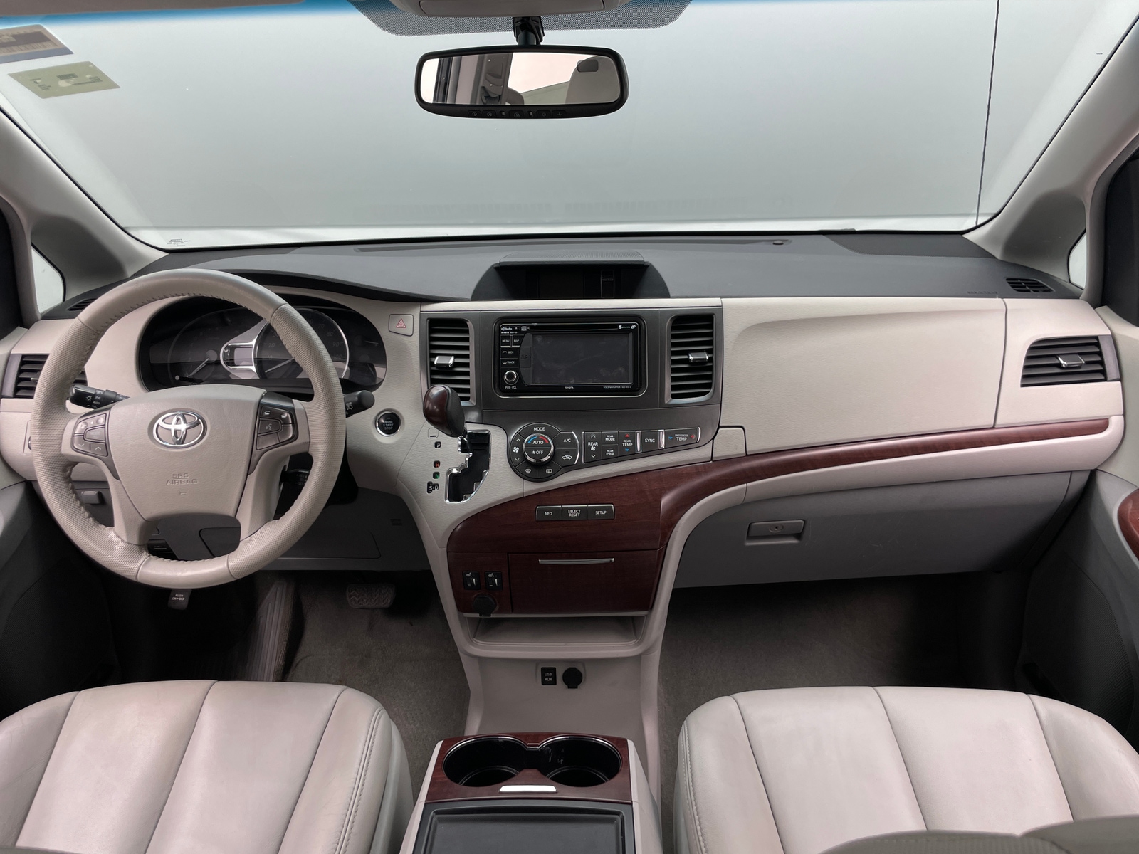 Thumbnail: 2014 Toyota Sienna - 2