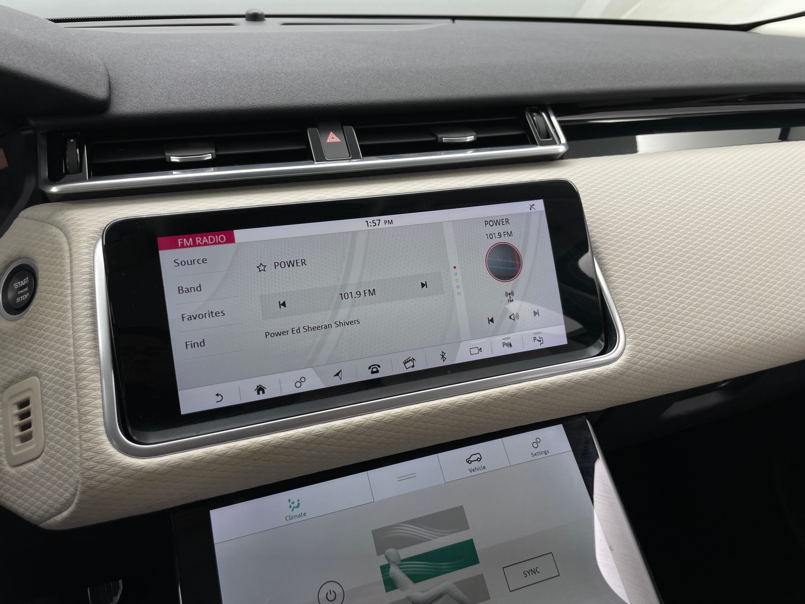 Thumbnail: 2020 Land Rover Range Rover Velar - 3