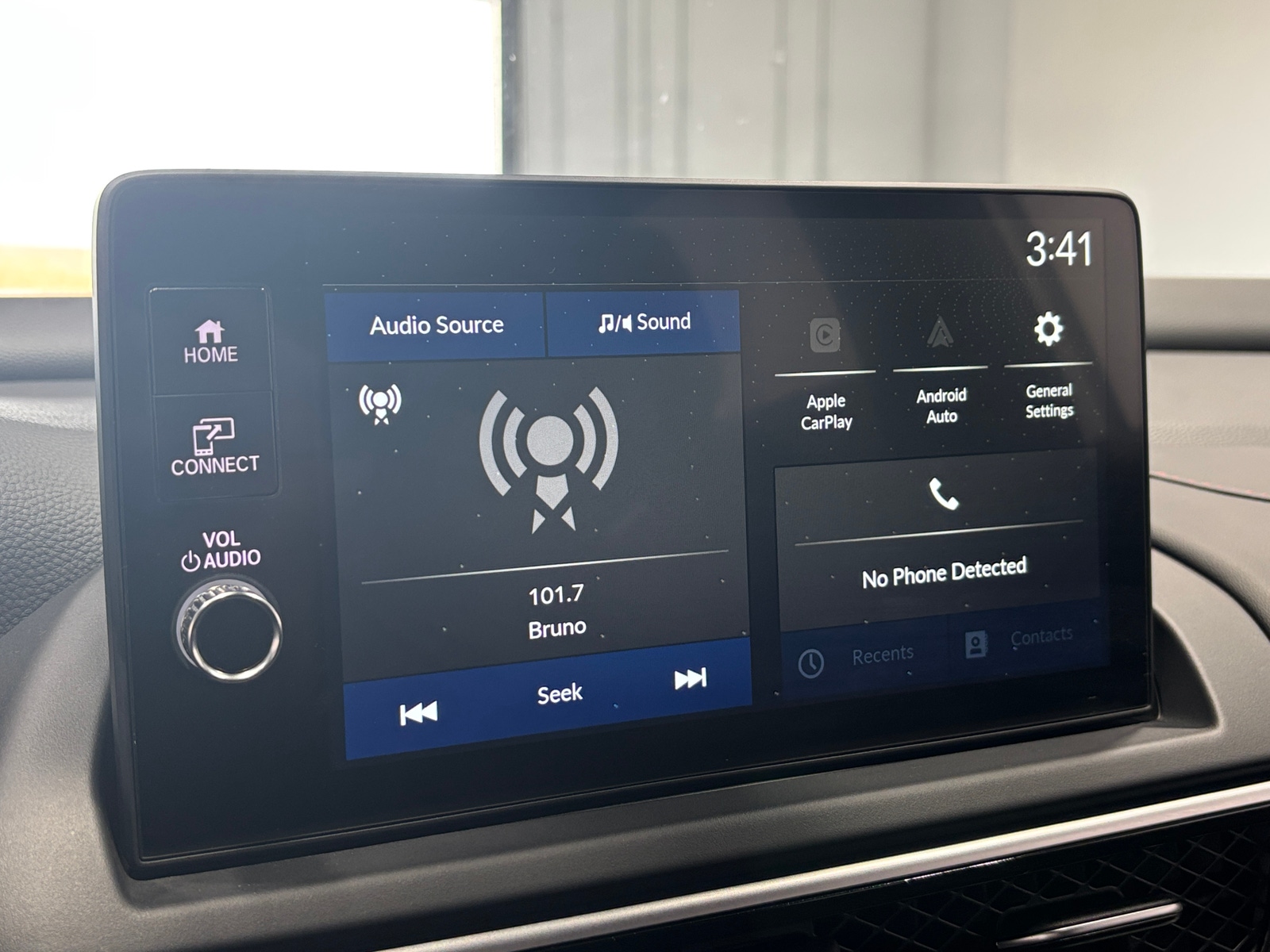 Thumbnail: 2025 Acura ADX - 3