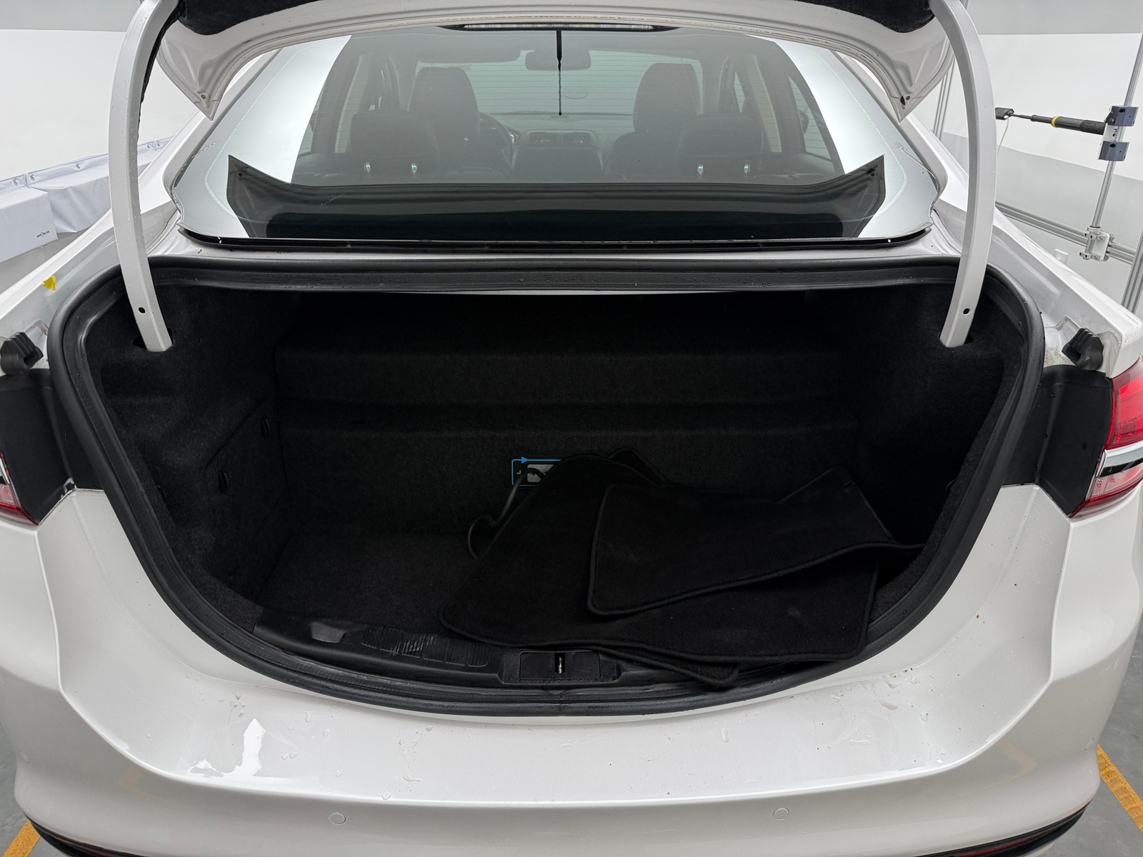 Thumbnail: 2017 Ford Fusion - 6