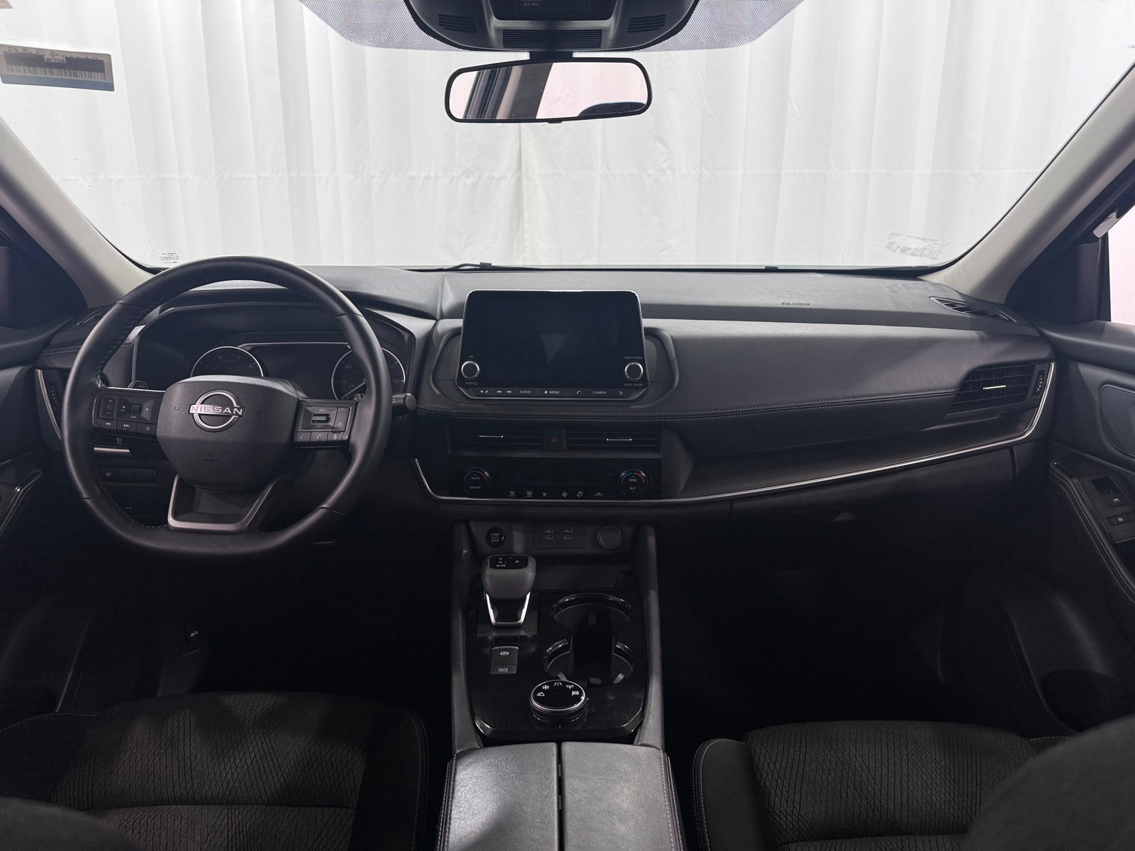 Thumbnail: 2025 Nissan Rogue - 3