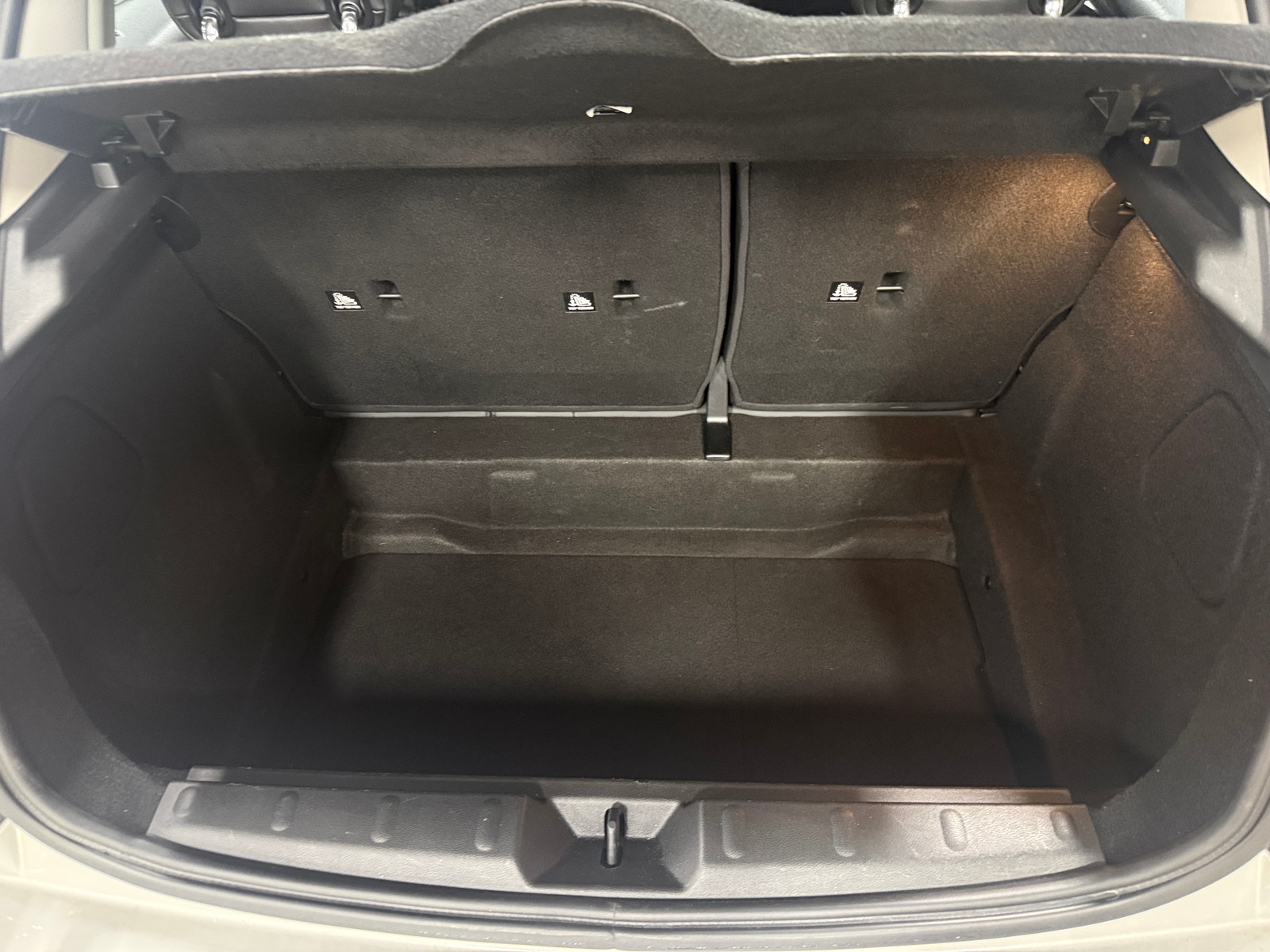 Thumbnail: 2019 MINI Cooper Hardtop - 6