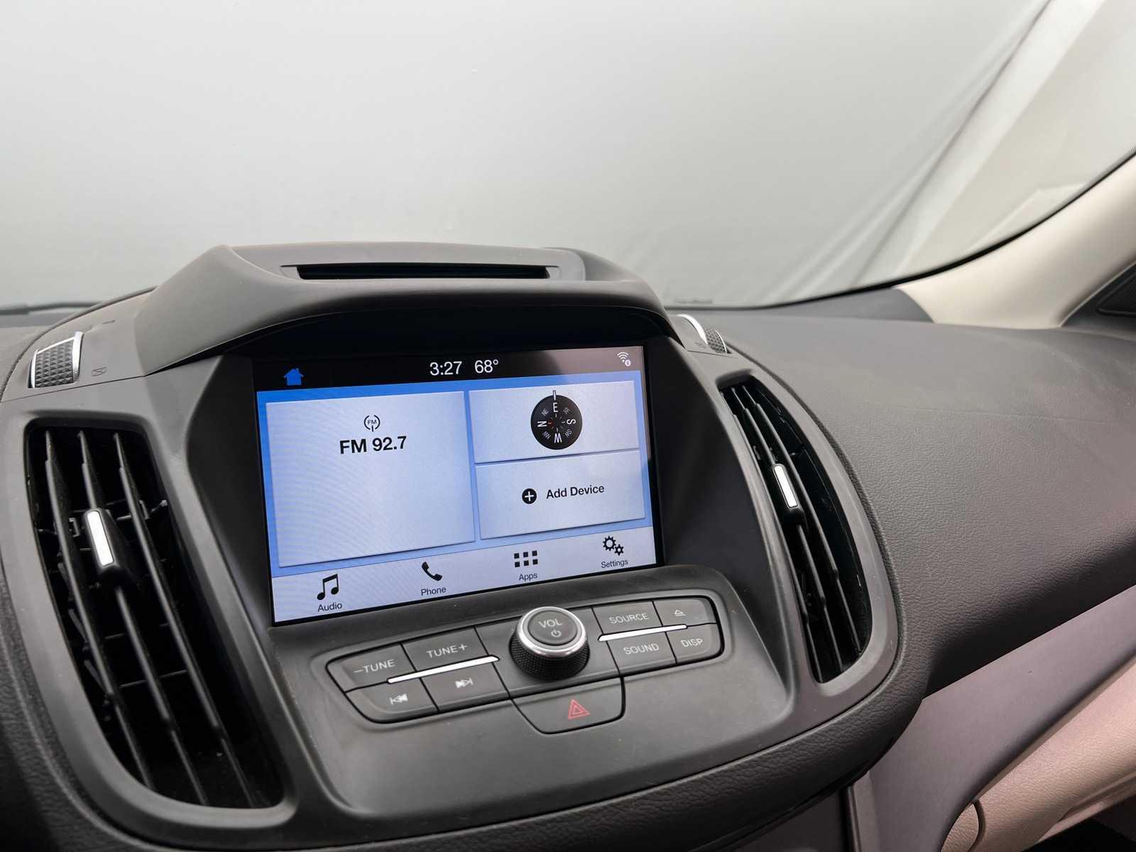 Thumbnail: 2017 Ford Escape - 3