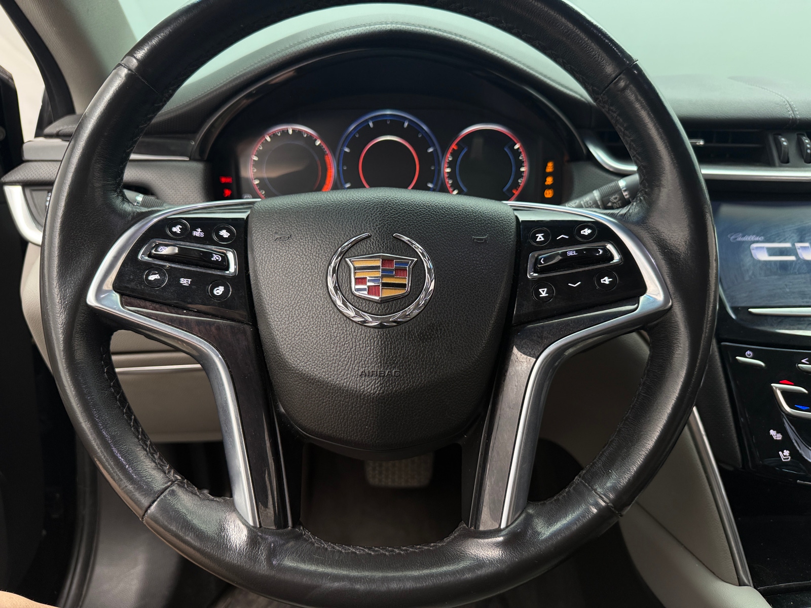 Thumbnail: 2014 Cadillac XTS - 4