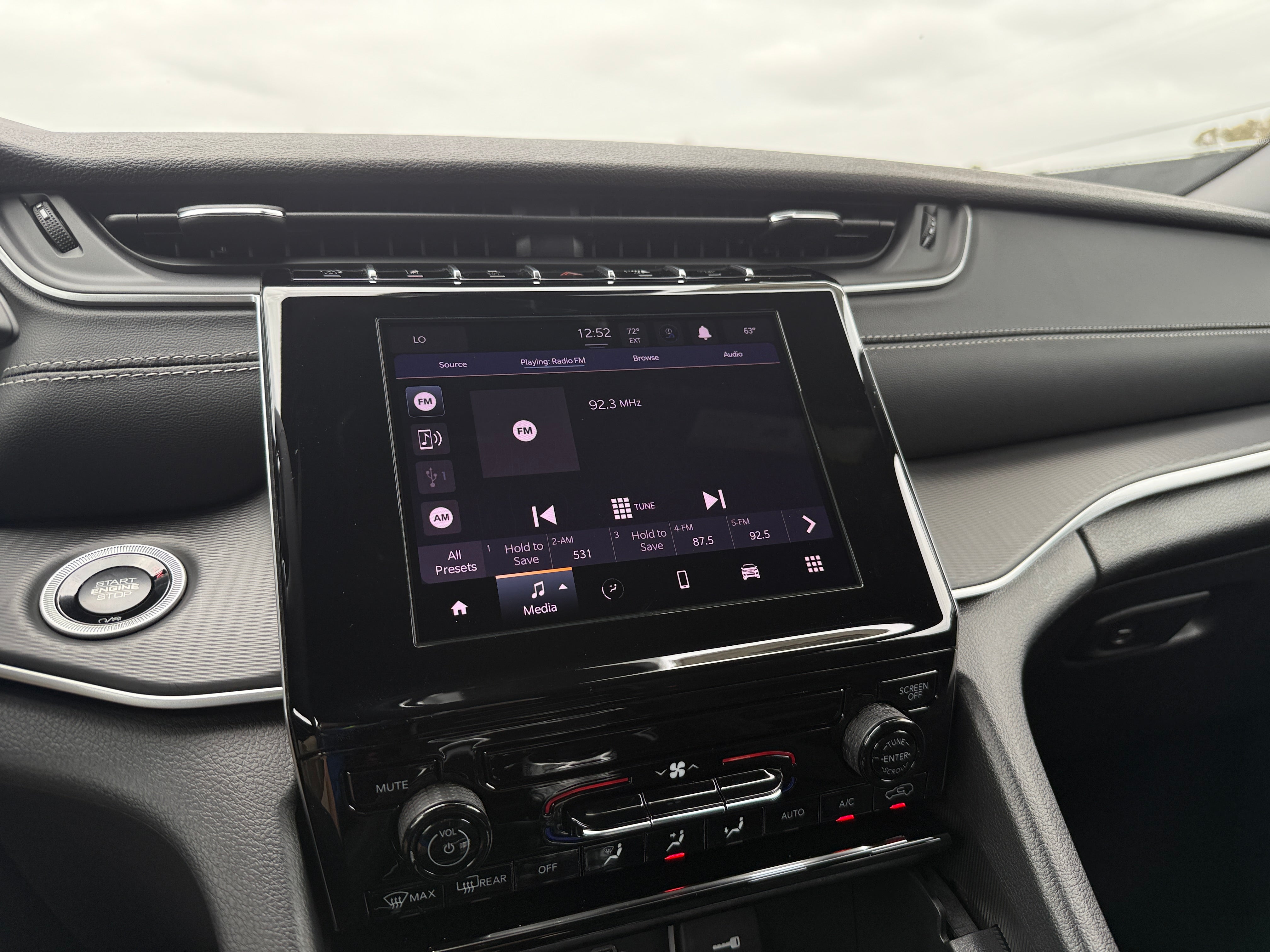 2026 Jeep Grand Cherokee Laredo - Photo 14