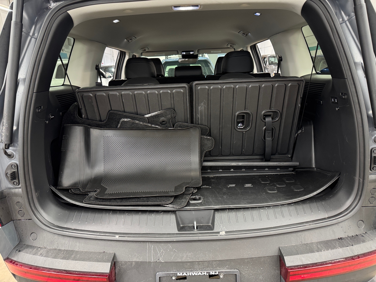 Thumbnail: 2026 Hyundai Santa Fe - 6