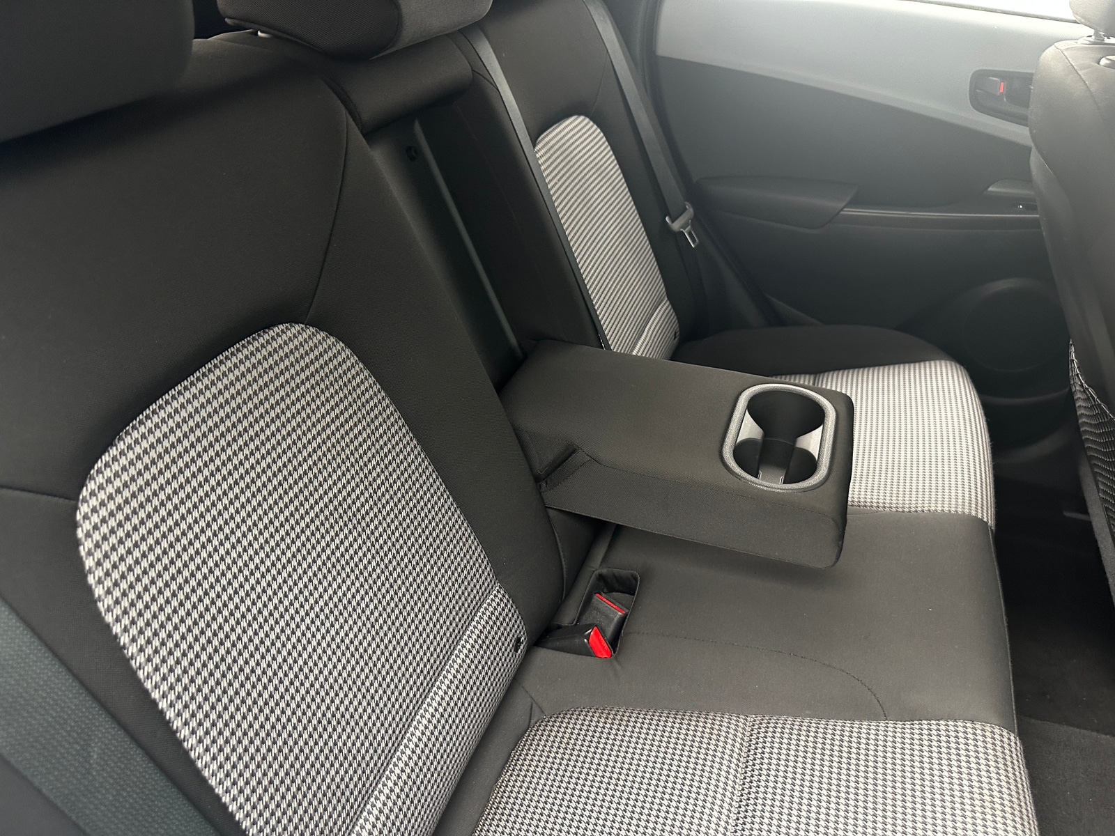 Thumbnail: 2020 Hyundai Kona - 6
