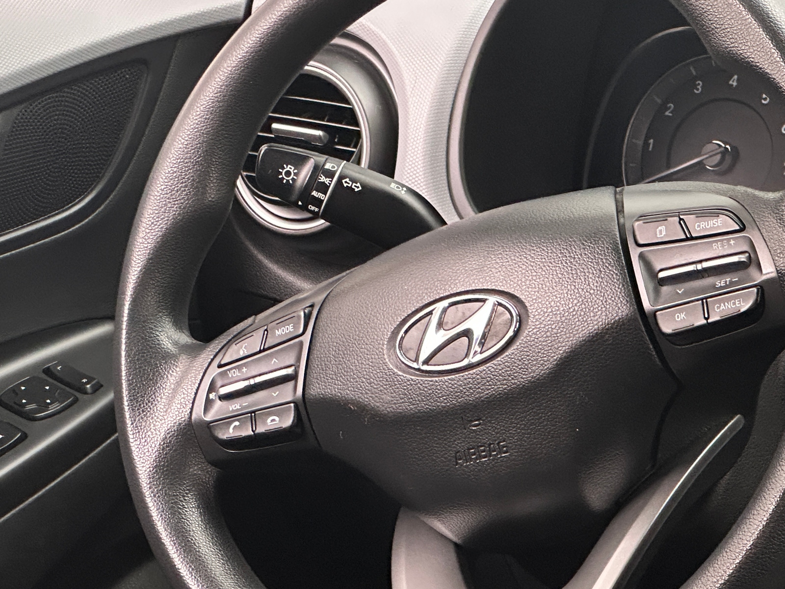 Thumbnail: 2020 Hyundai Kona - 5