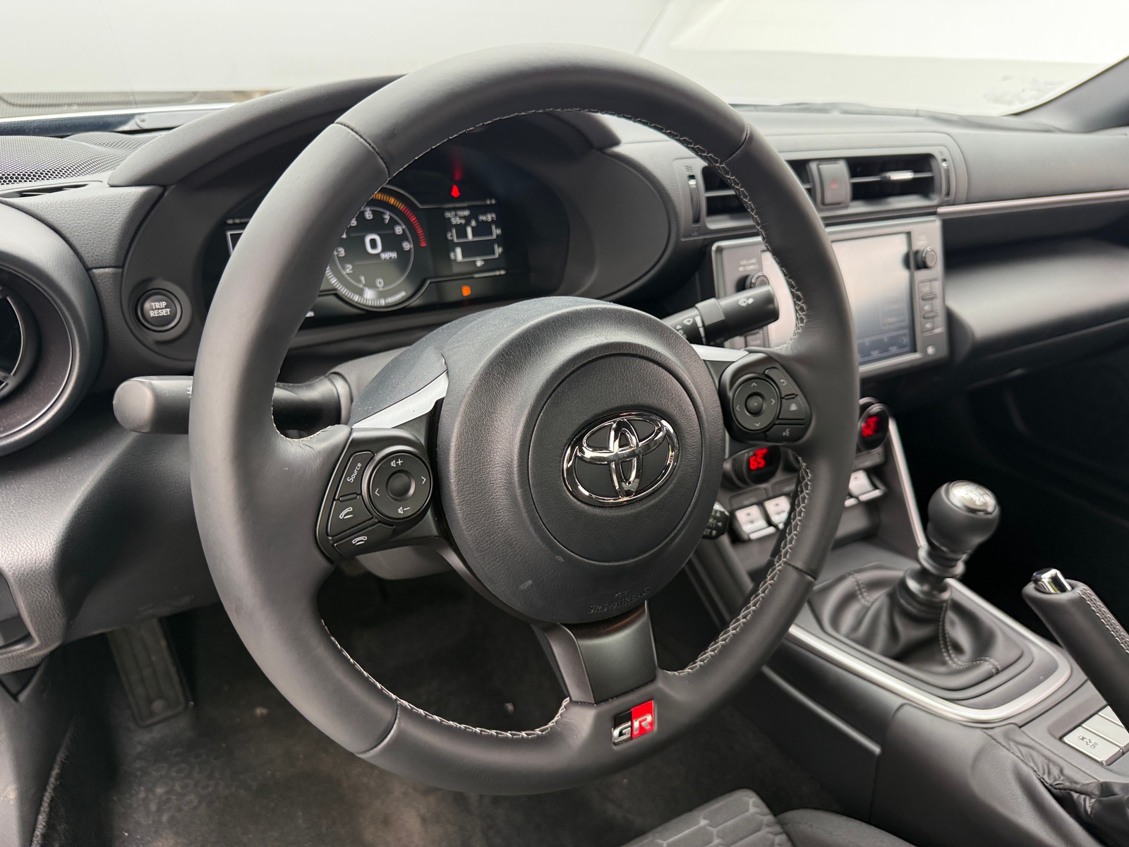 Thumbnail: 2025 Toyota GR86 - 4