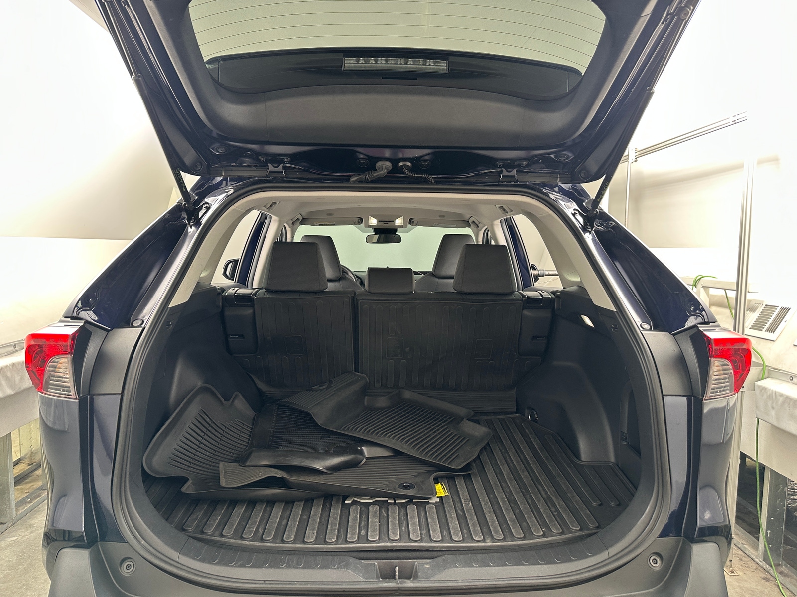 Thumbnail: 2023 Toyota RAV4 - 7