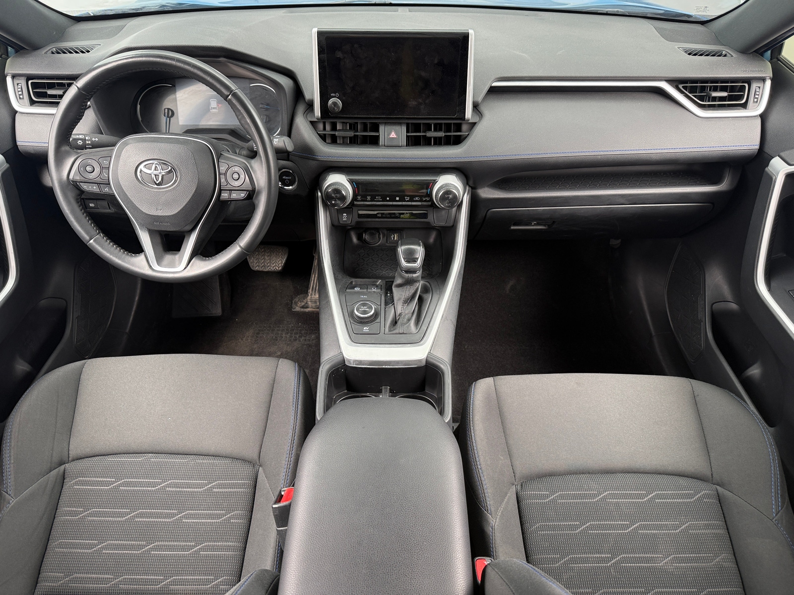 Thumbnail: 2023 Toyota RAV4 - 3