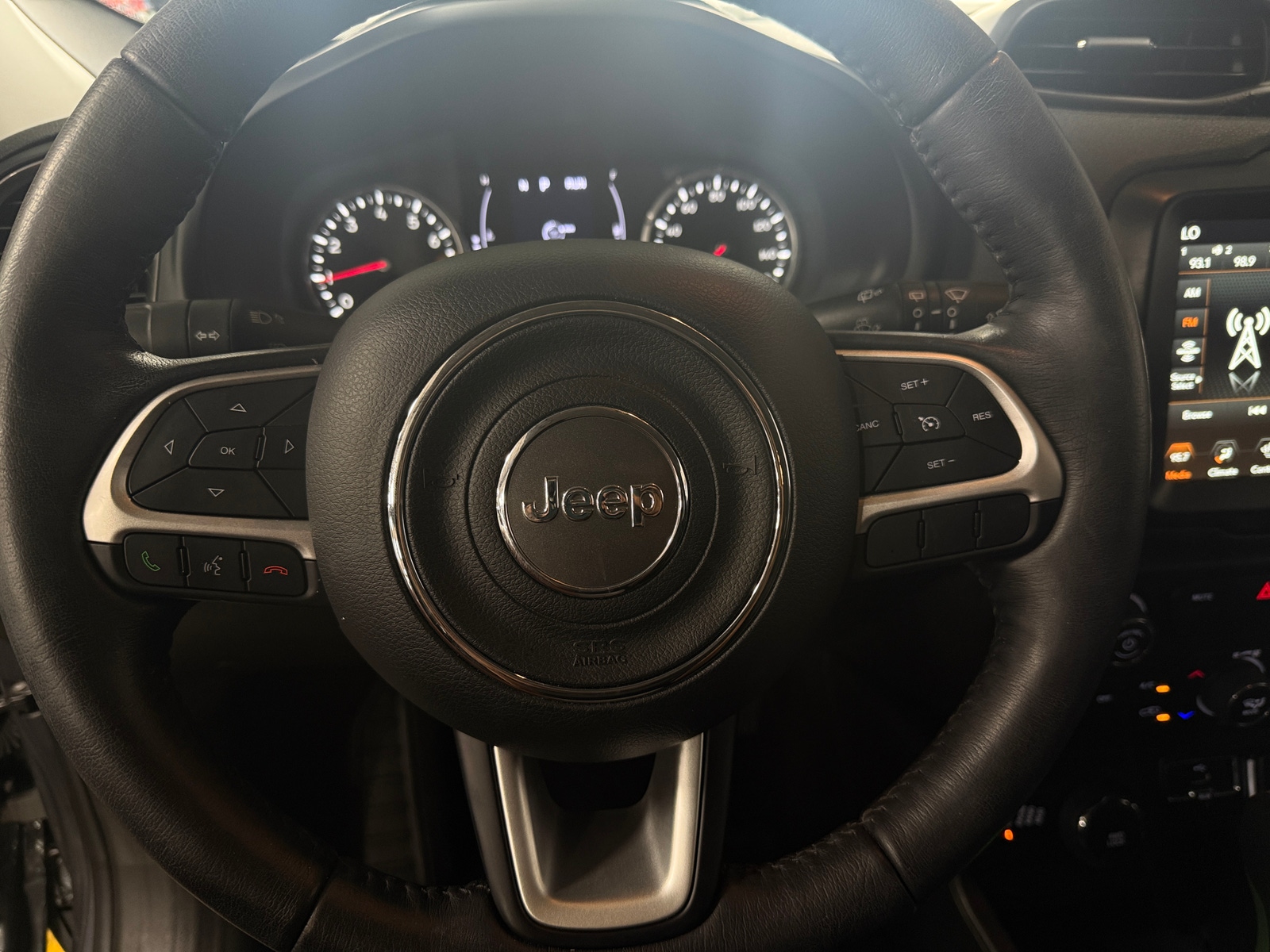 Thumbnail: 2023 Jeep Renegade - 5