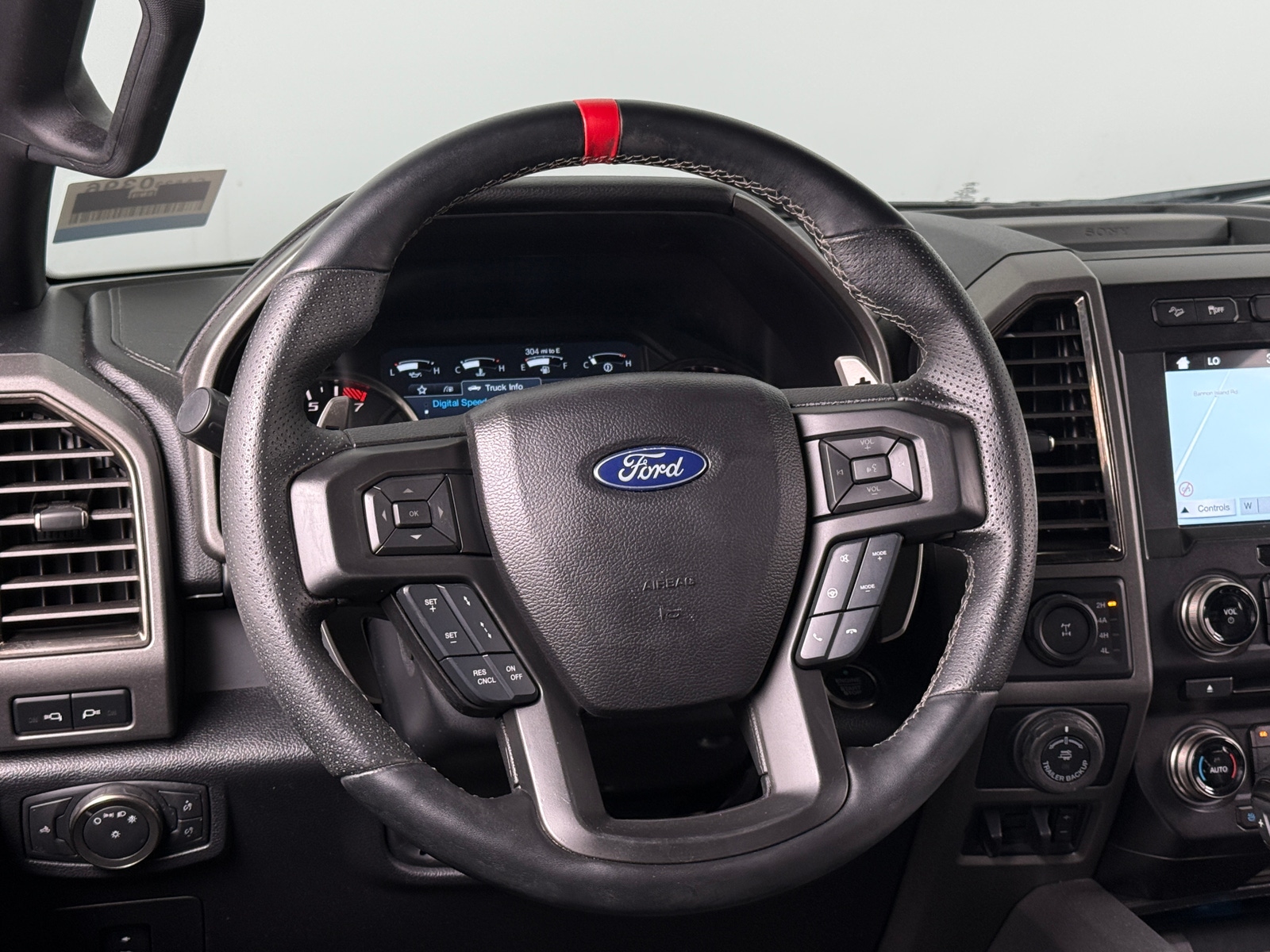 Thumbnail: 2017 Ford Econoline - 4