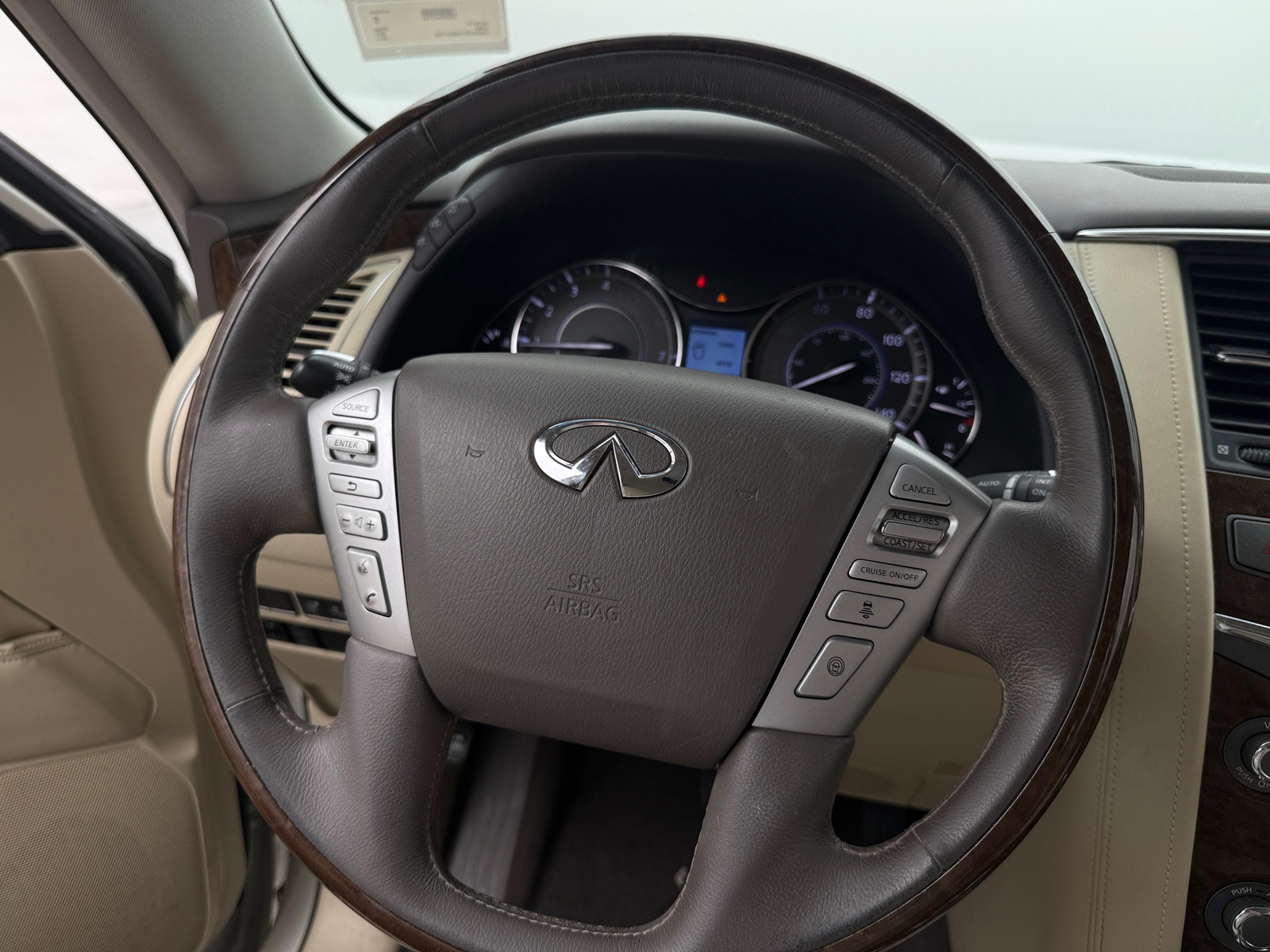 Thumbnail: 2017 INFINITI QX80 - 4