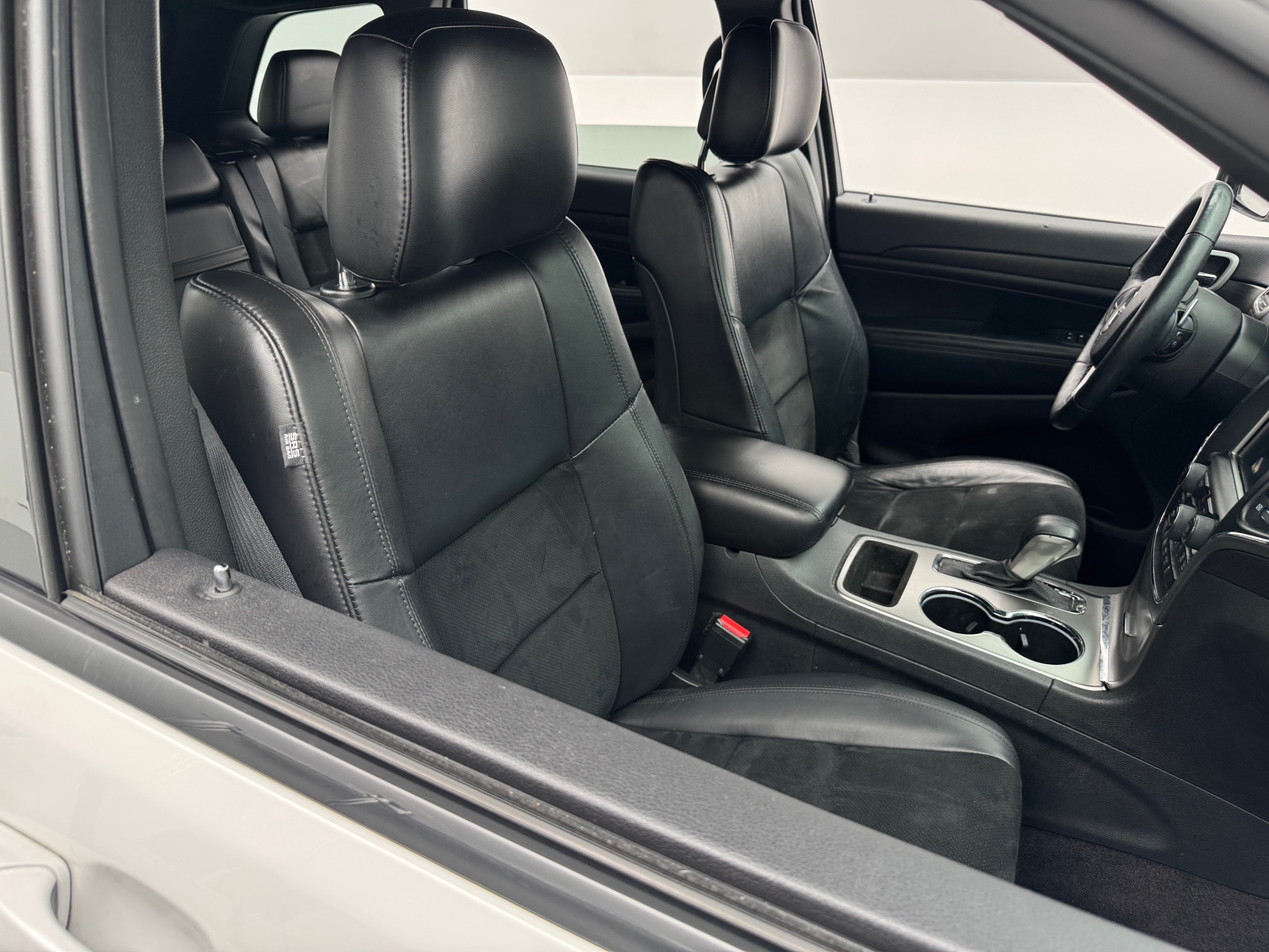 Thumbnail: 2017 Jeep Grand Cherokee - 2