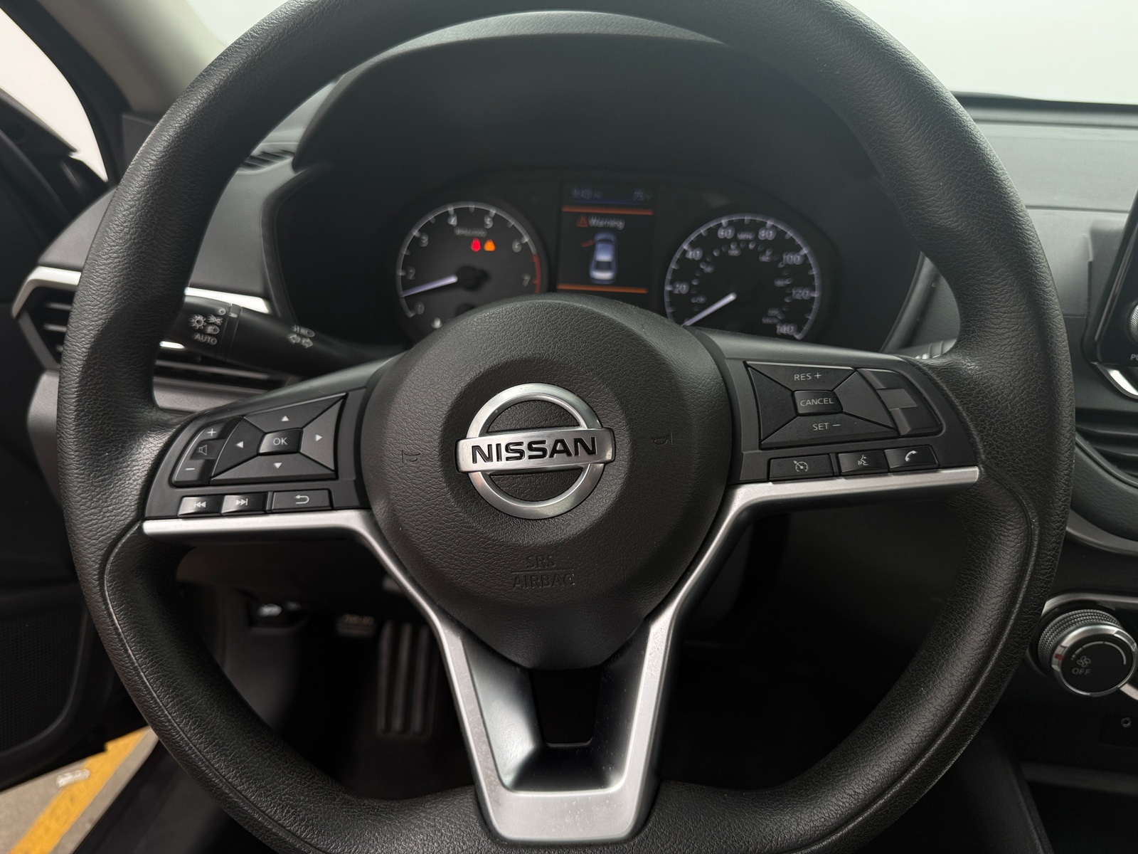 Thumbnail: 2022 Nissan Altima - 5