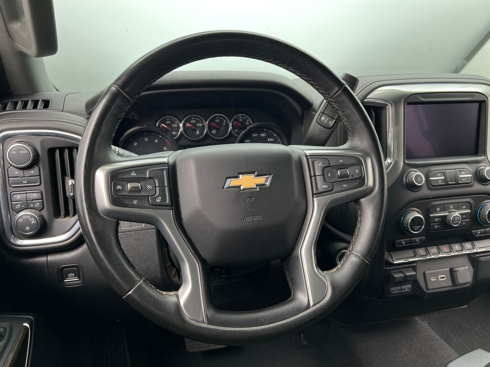 Thumbnail: 2023 Chevrolet Silverado 2500 - 5