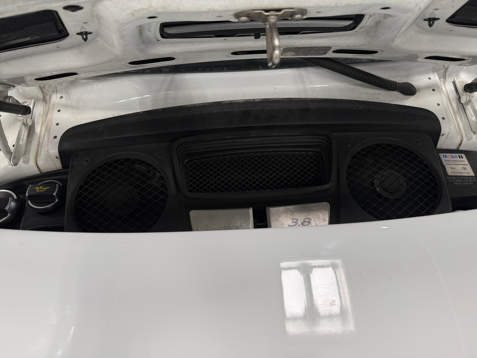 Thumbnail: 2016 Porsche 911 - 5