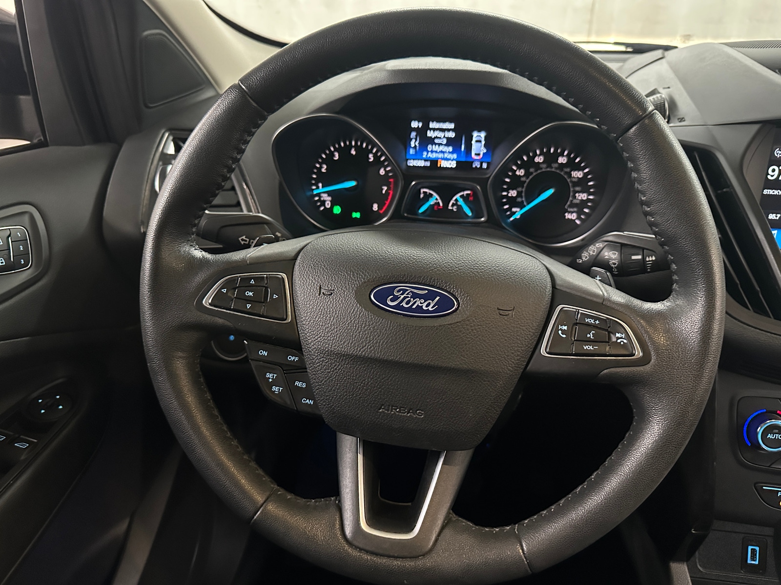 Thumbnail: 2017 Ford Escape - 4
