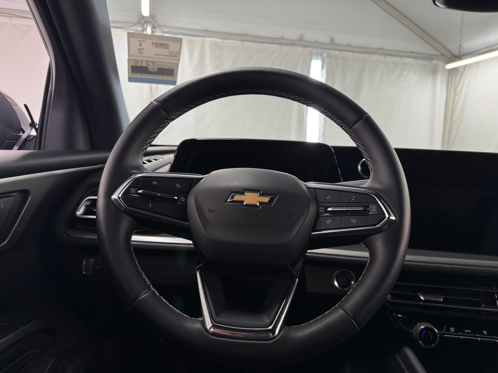 Thumbnail: 2025 Chevrolet Traverse - 5