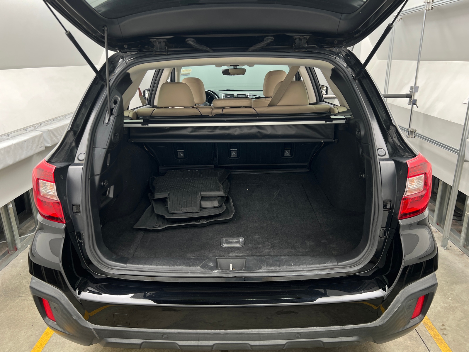 Thumbnail: 2018 Subaru Outback - 6