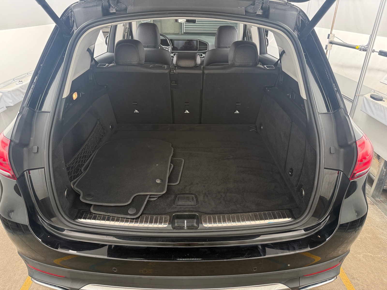 Thumbnail: 2023 Mercedes-Benz GLE - 6