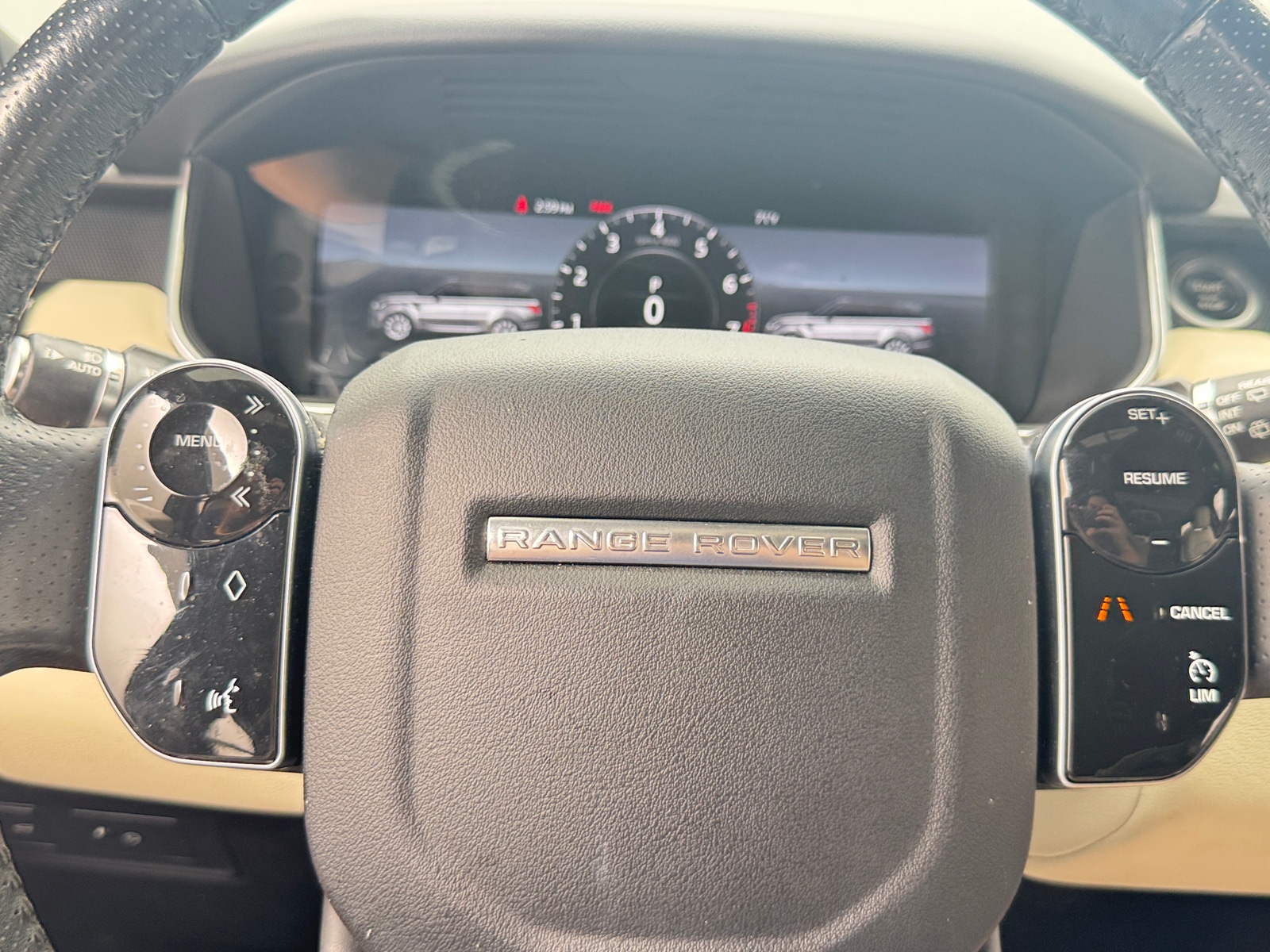 Thumbnail: 2019 Land Rover Range Rover Sport - 4