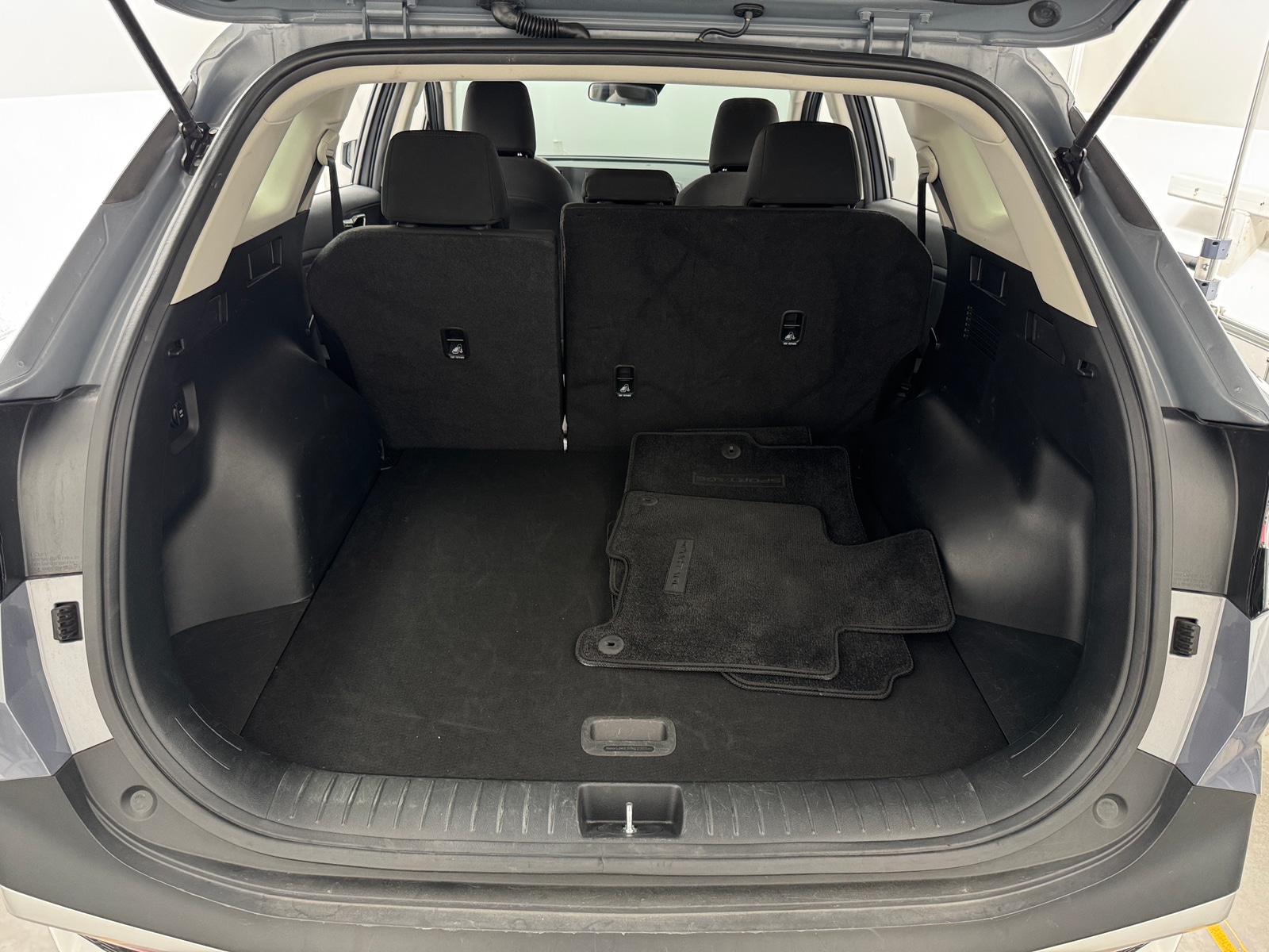 Thumbnail: 2025 Kia Sportage - 7