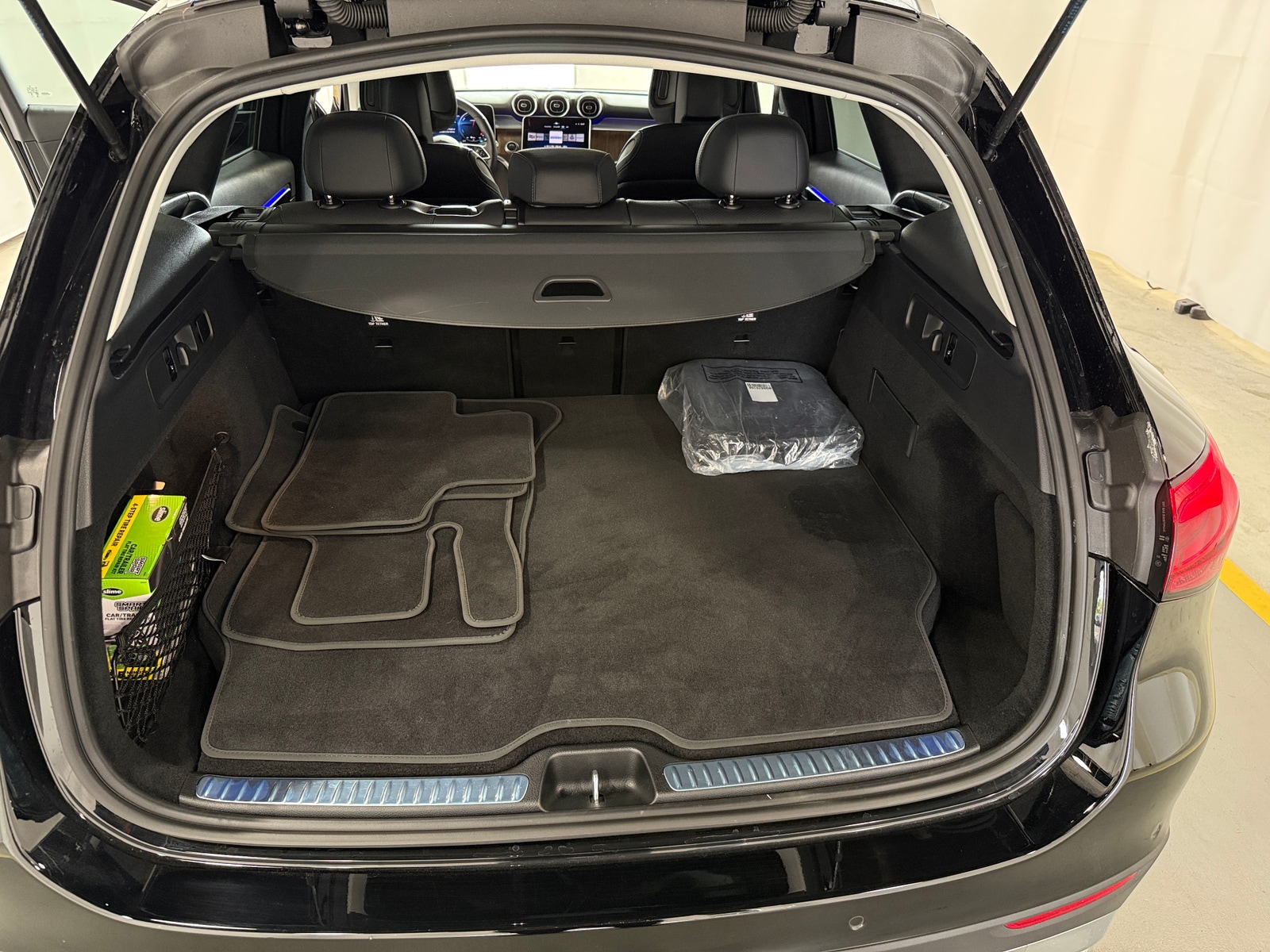 Thumbnail: 2025 Mercedes-Benz GLC - 6