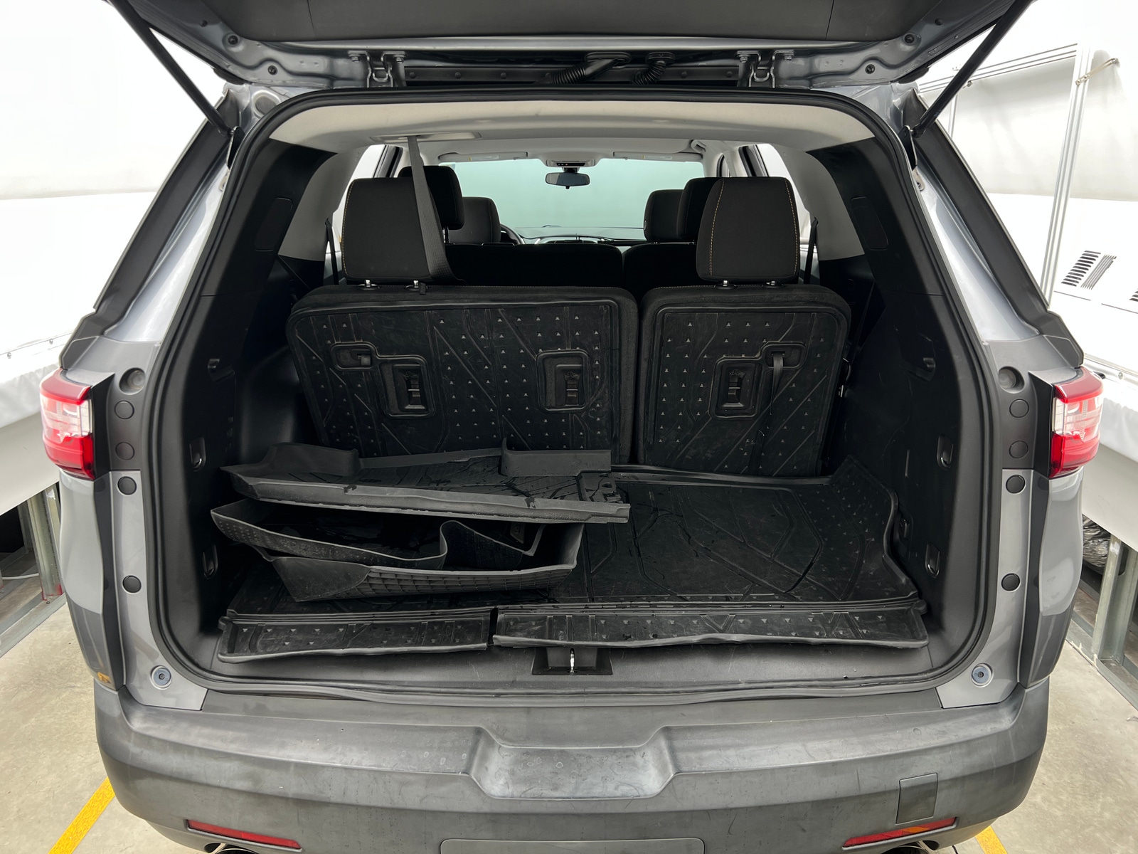 Thumbnail: 2020 Chevrolet Traverse - 7