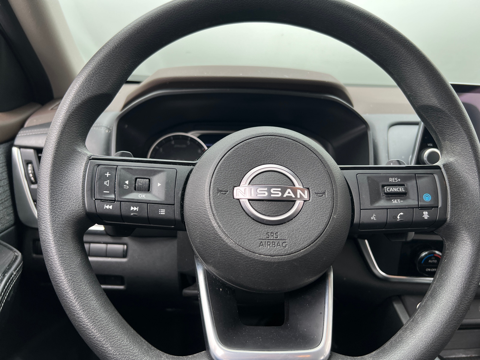 Thumbnail: 2023 Nissan Rogue - 5