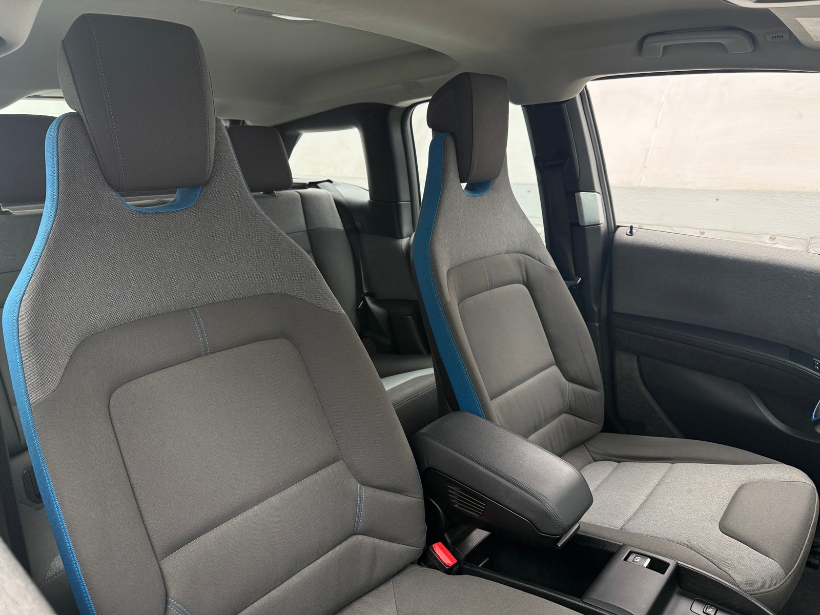 Thumbnail: 2018 BMW i3 - 2