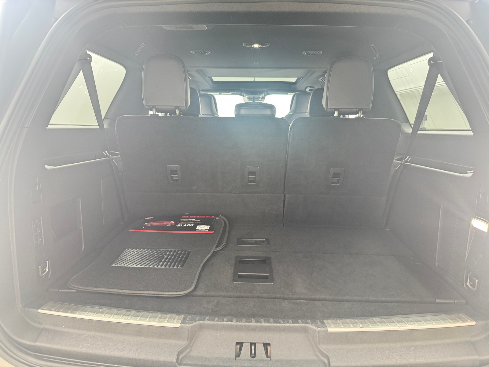 Thumbnail: 2021 Lincoln Navigator L - 6