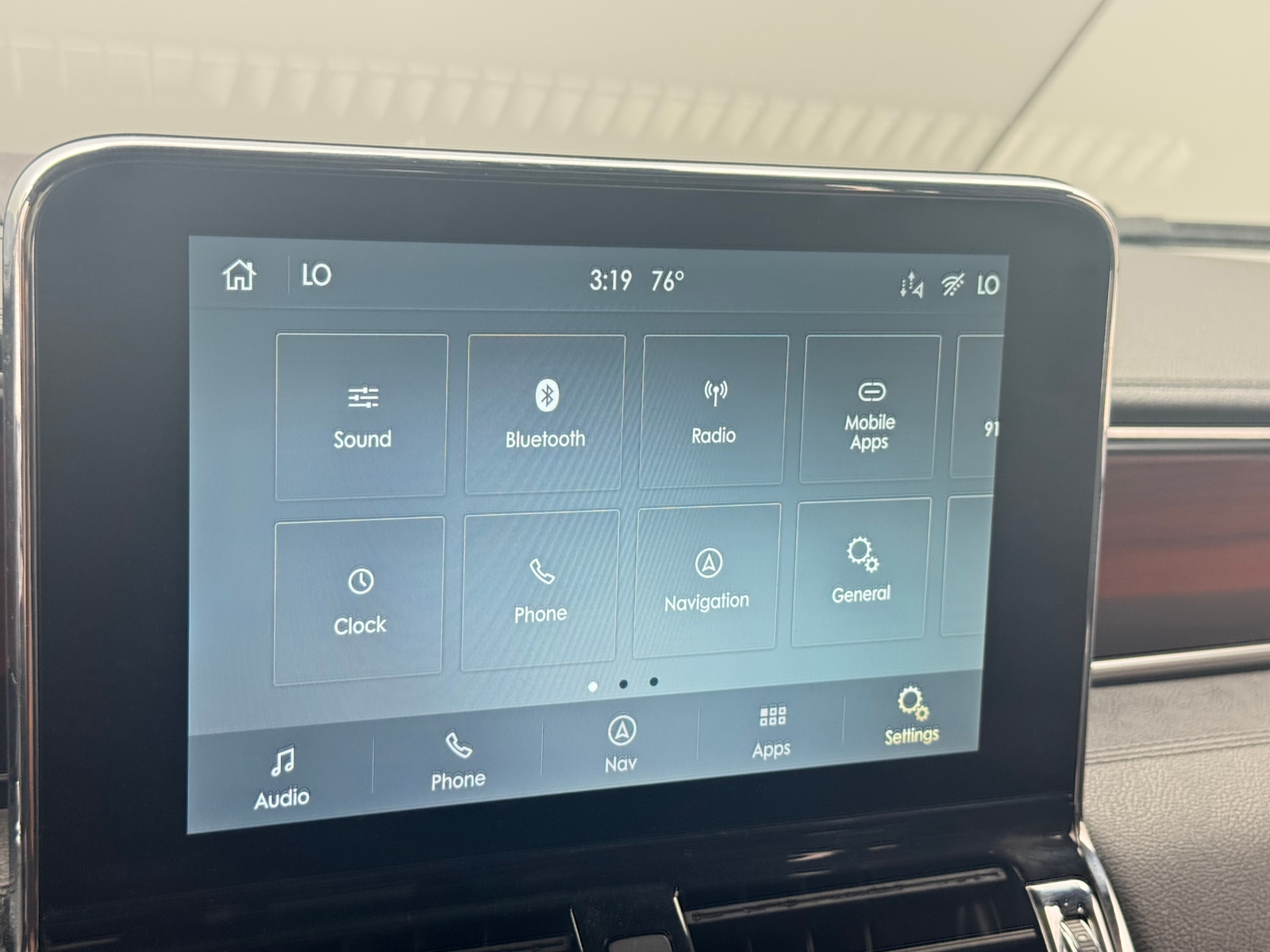 Thumbnail: 2021 Lincoln Navigator L - 3