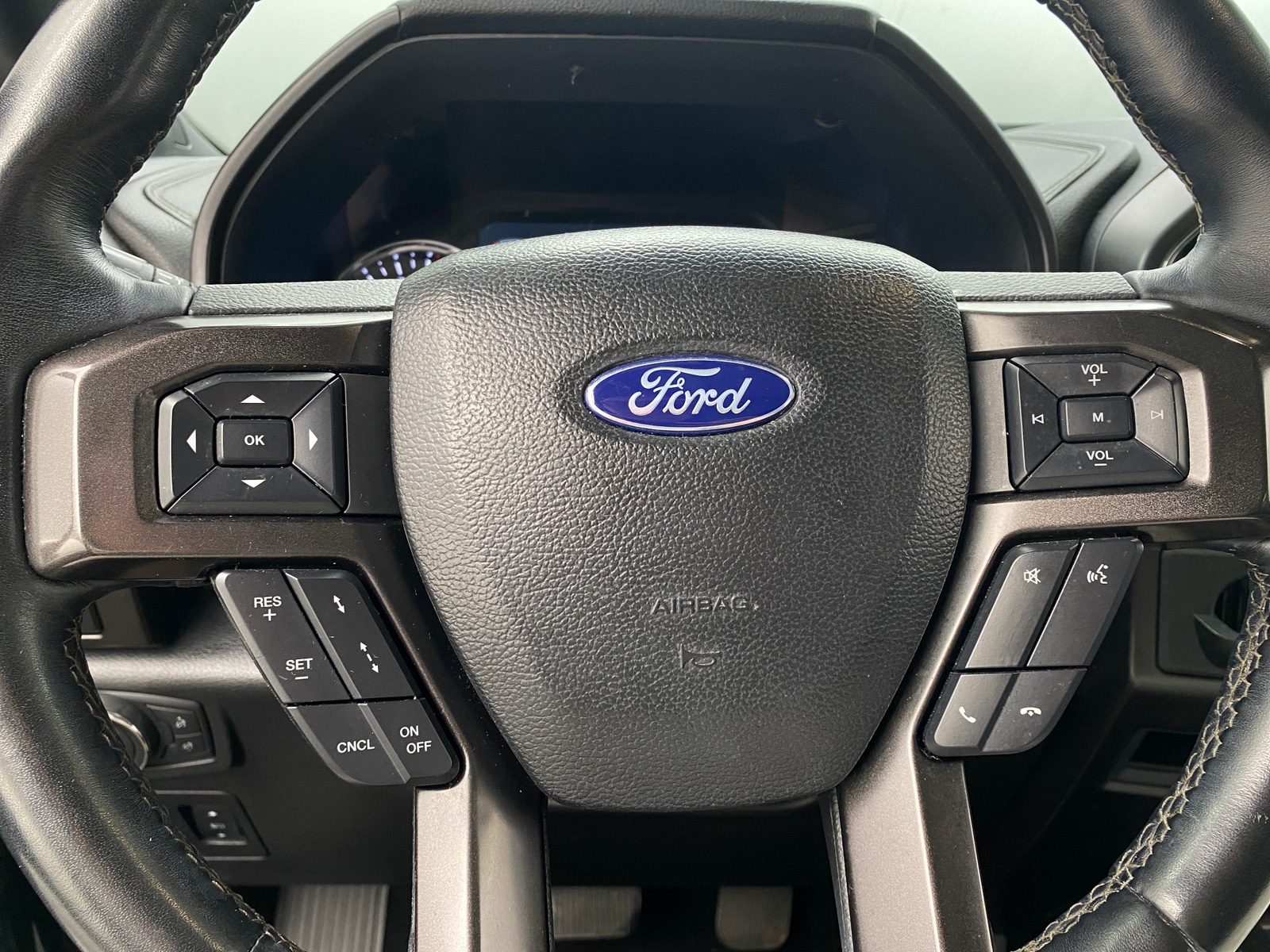 Thumbnail: 2021 Ford Expedition - 4