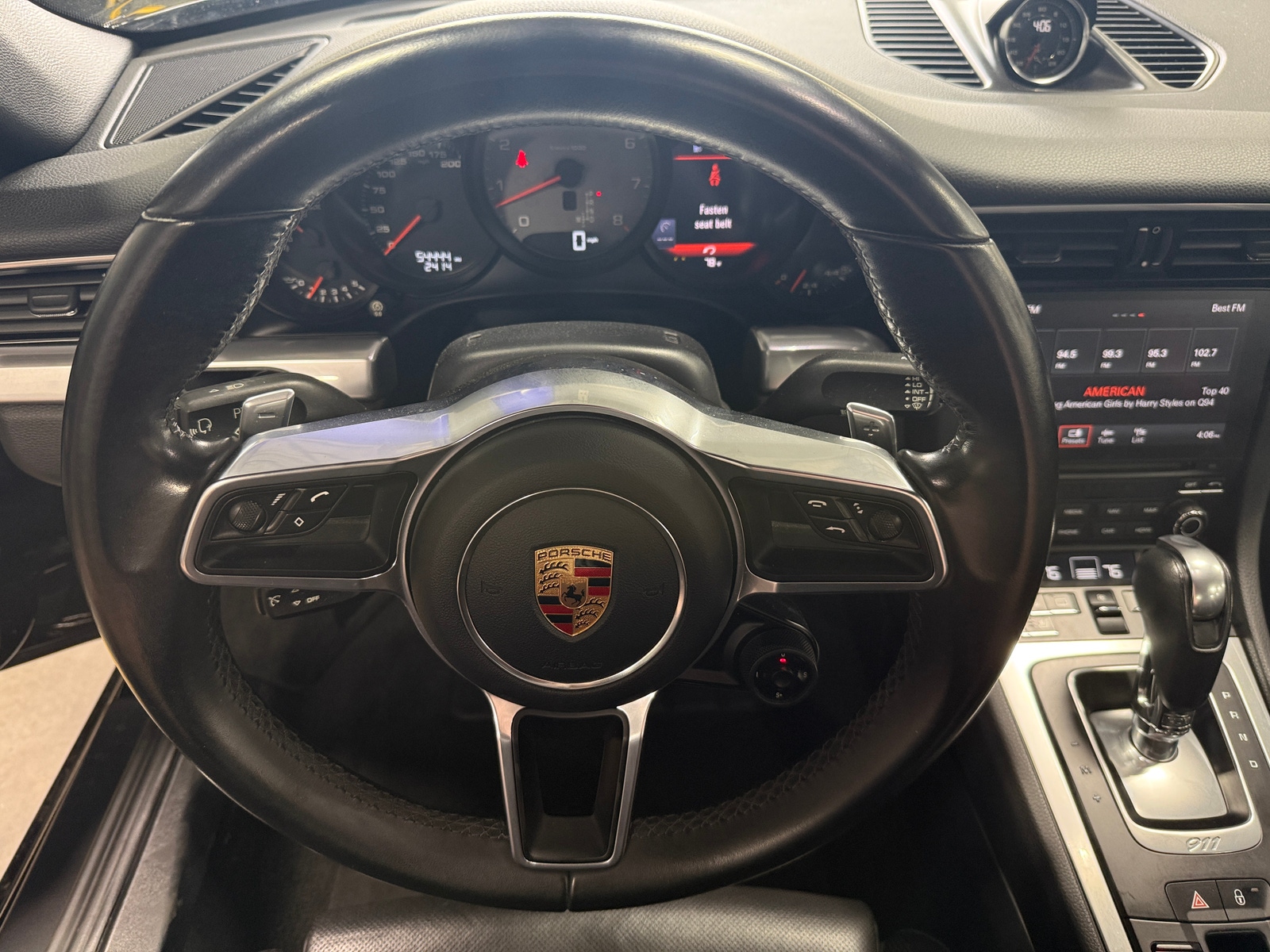 Thumbnail: 2017 Porsche 911 - 4