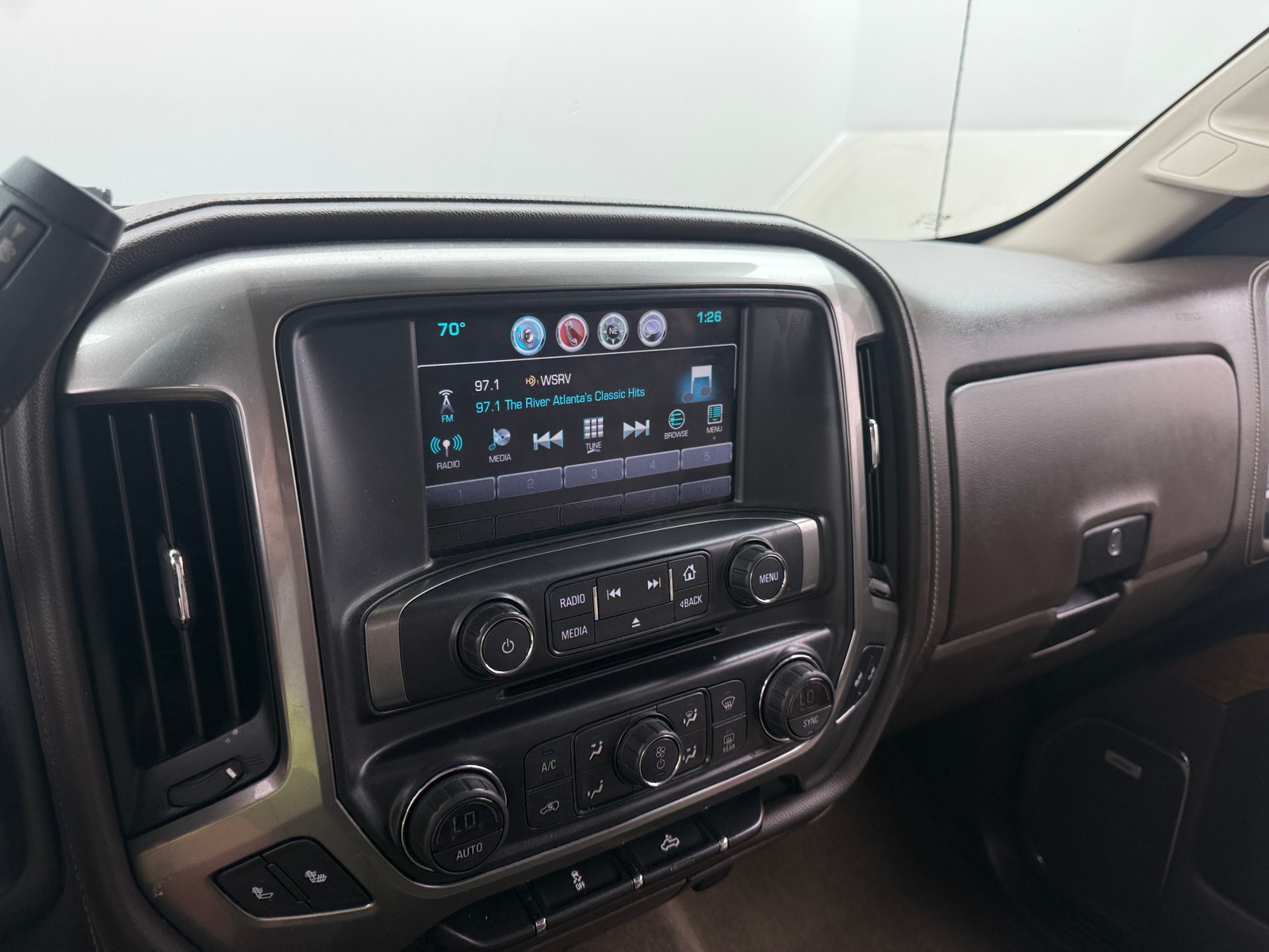 Thumbnail: 2018 Chevrolet Silverado 1500 - 3