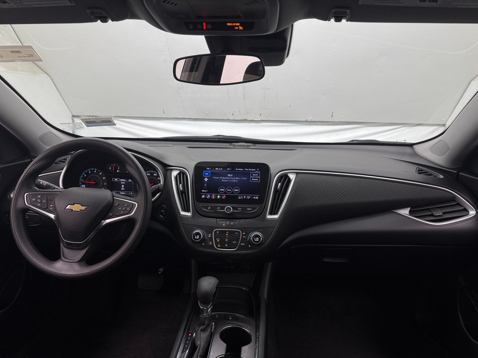 Thumbnail: 2024 Chevrolet Malibu - 3