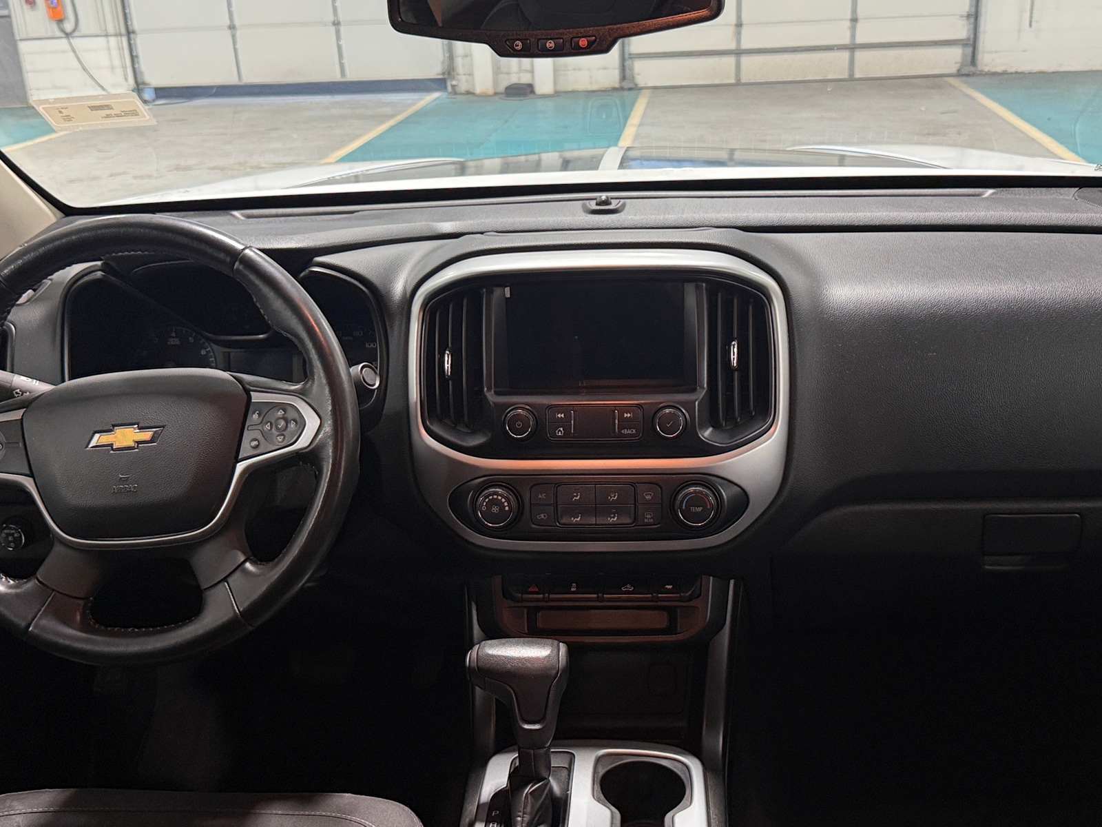 Thumbnail: 2021 Chevrolet Colorado - 3