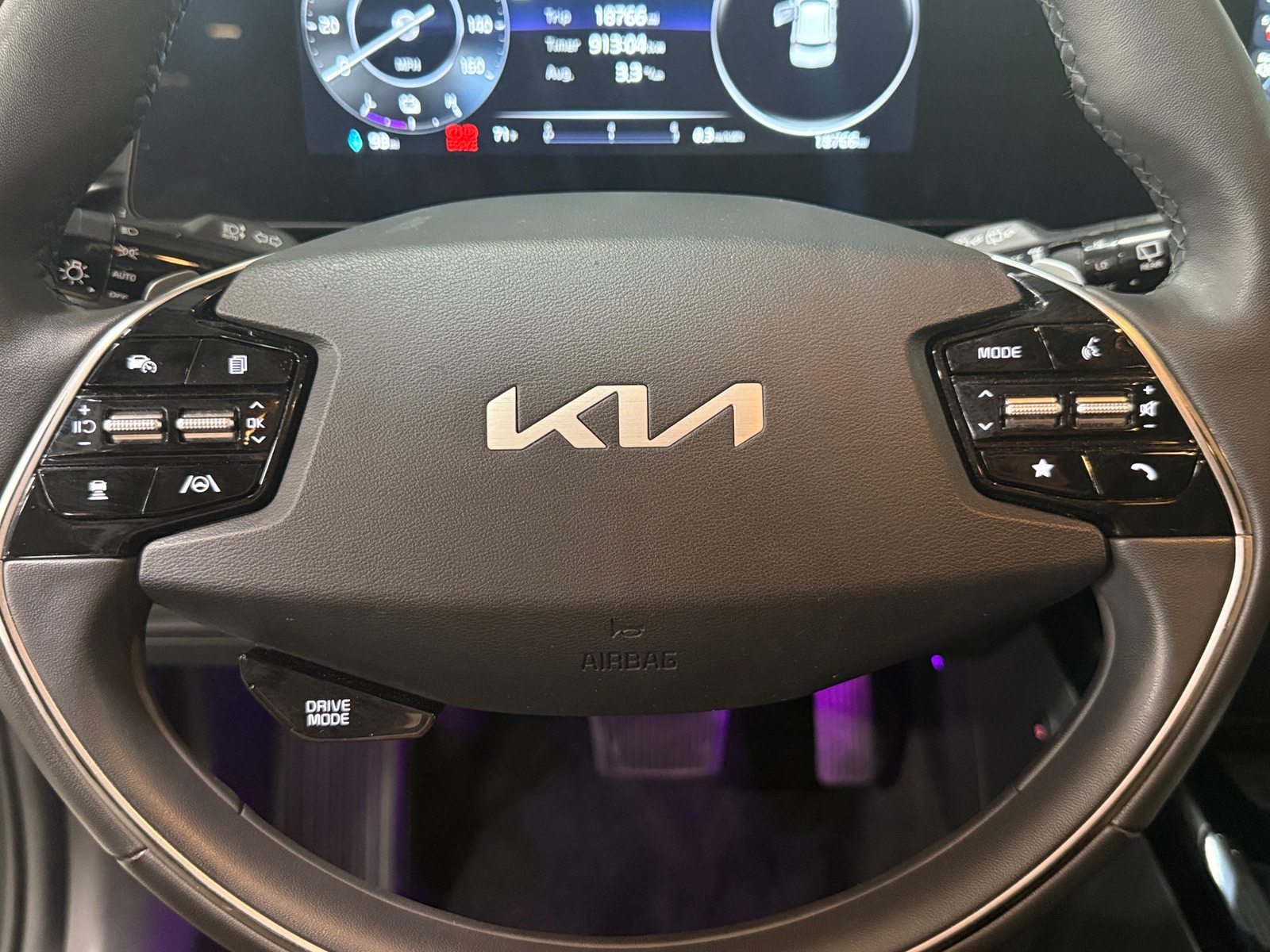 Thumbnail: 2023 Kia Niro - 5