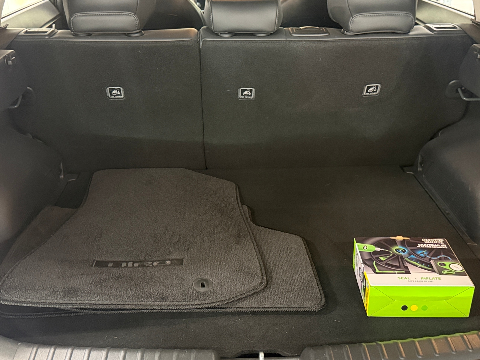 Thumbnail: 2023 Kia Niro - 7