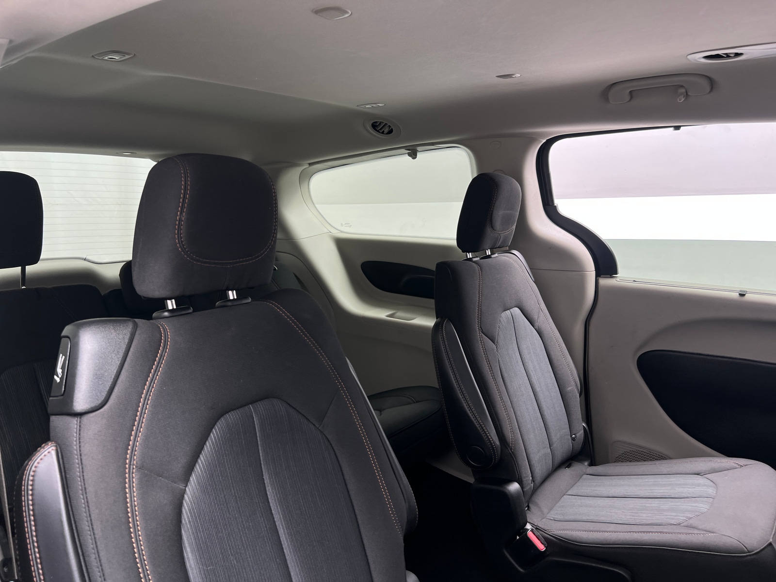 Thumbnail: 2020 Chrysler Pacifica - 6