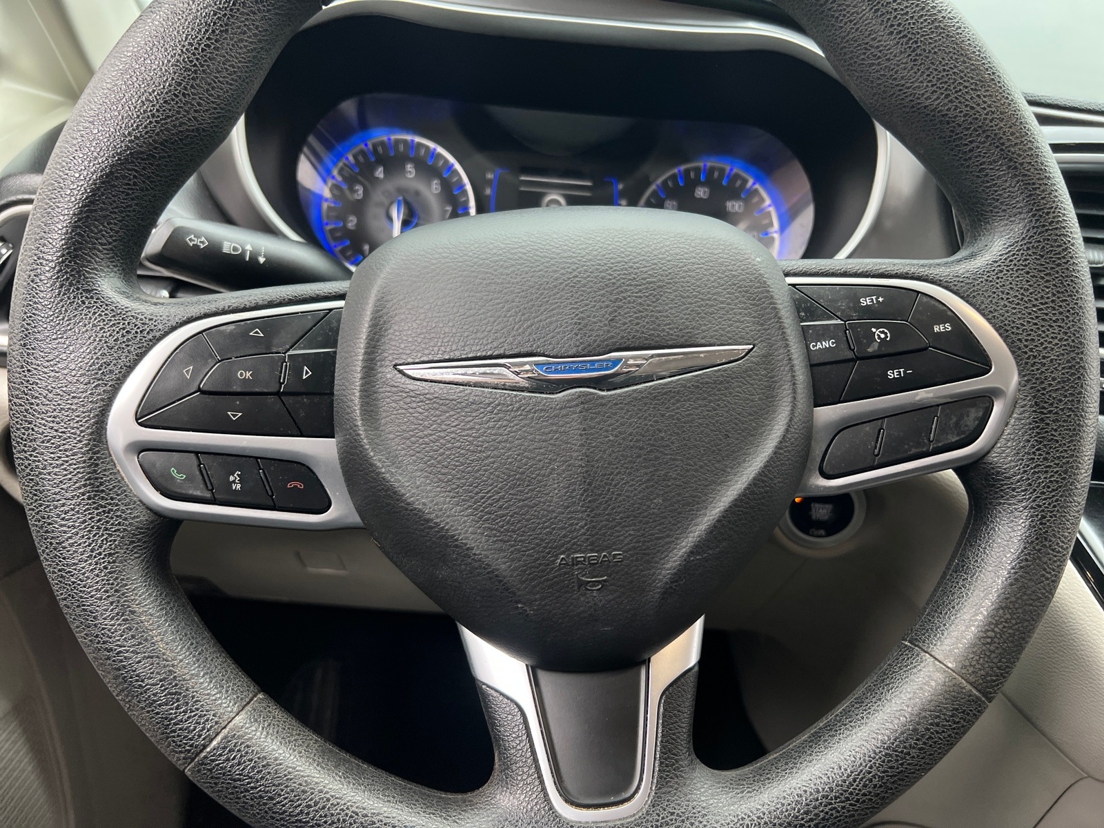 Thumbnail: 2020 Chrysler Pacifica - 5