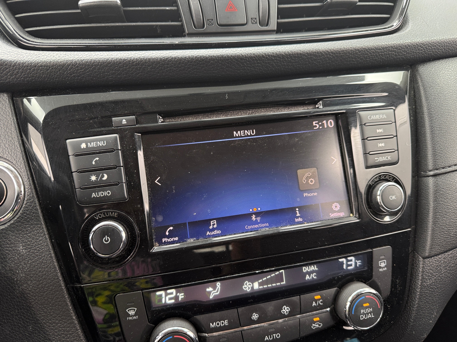 Thumbnail: 2018 Nissan Rogue - 4