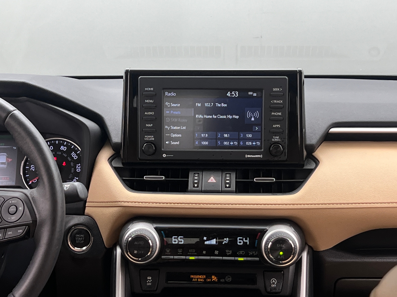 Thumbnail: 2021 Toyota RAV4 - 3