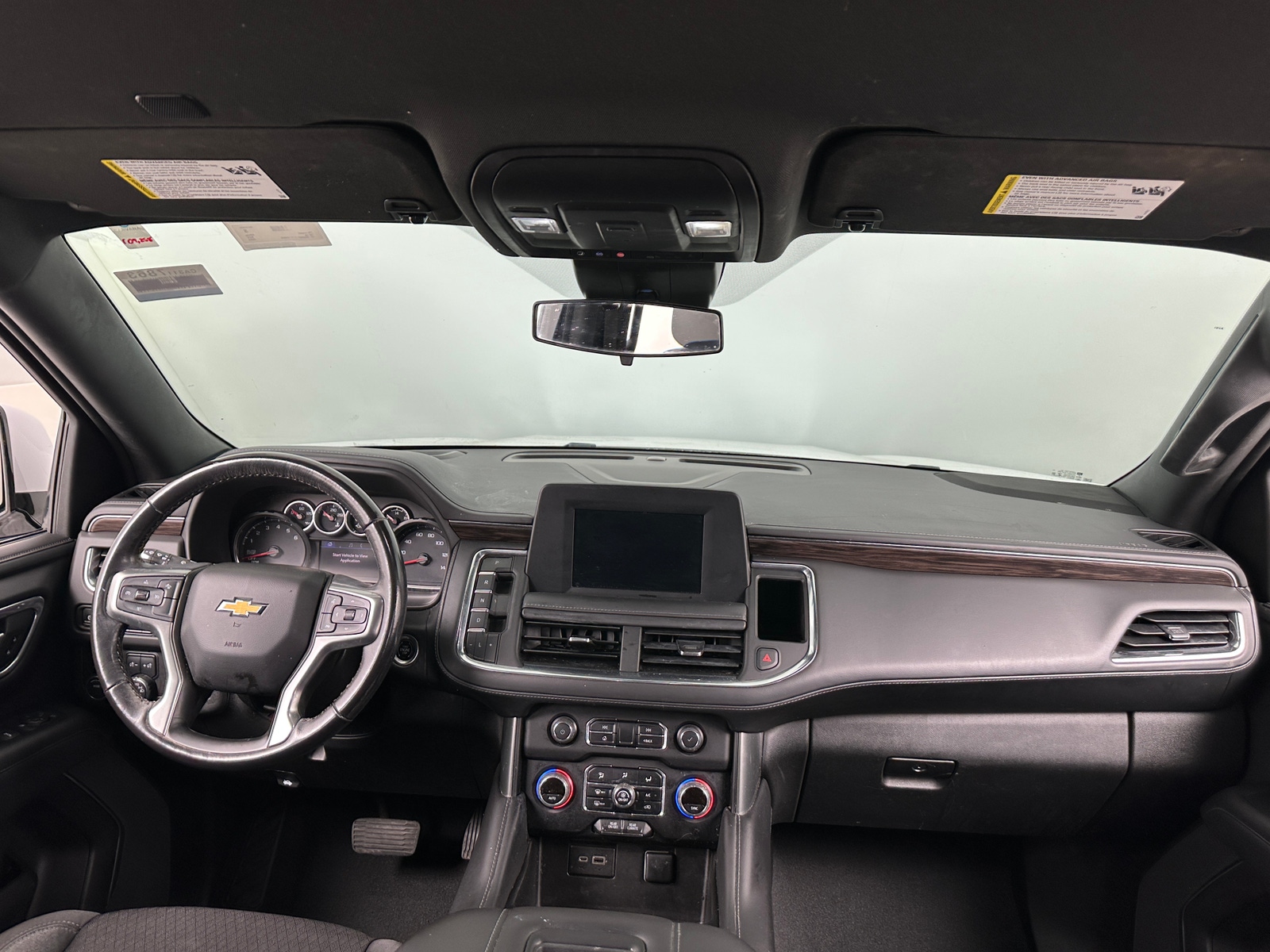 Thumbnail: 2023 Chevrolet Tahoe - 3